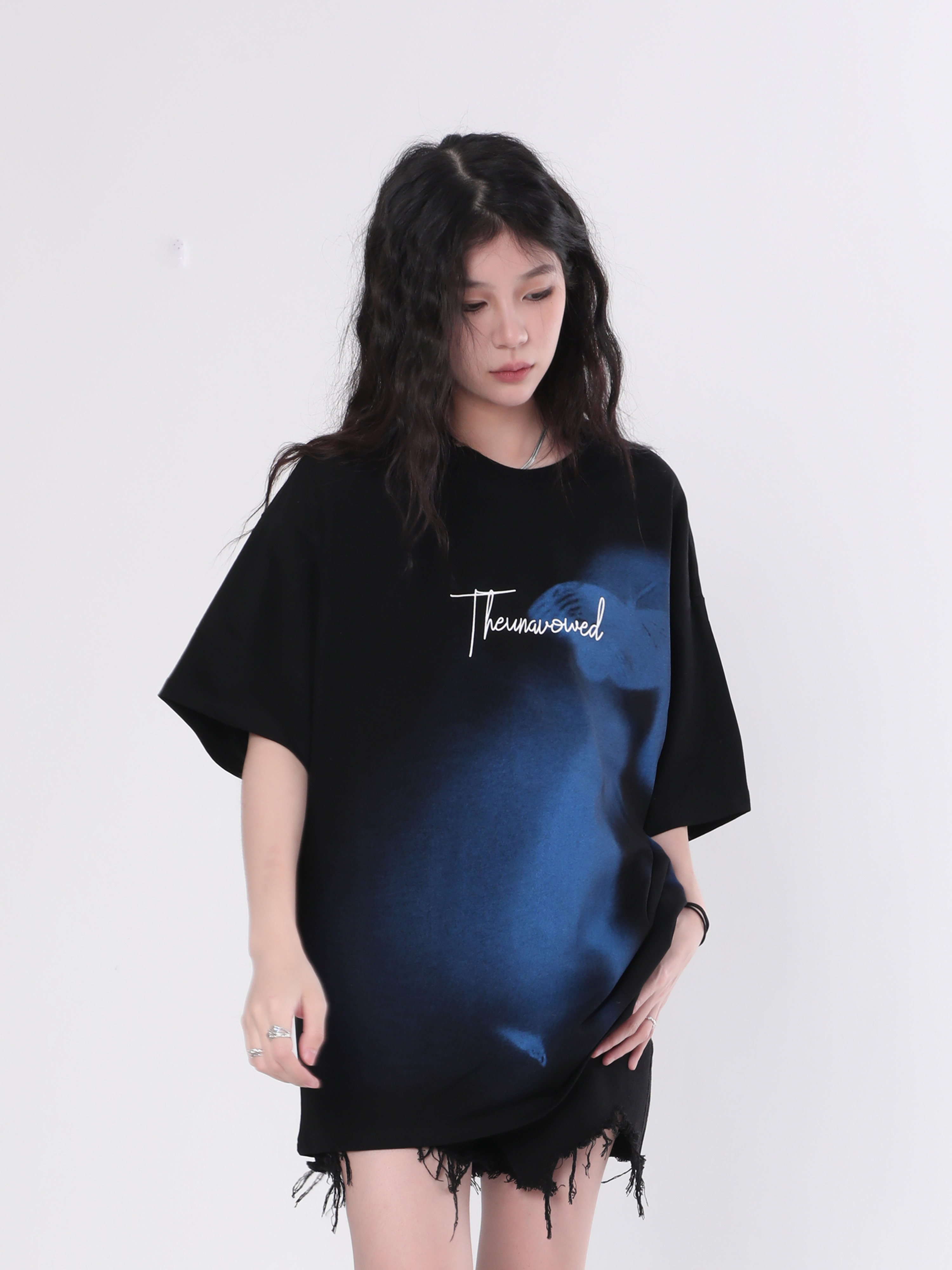 Abstract Butterfly Graphic Short Sleeve T-Shirt for Women - Trendy Hip-Hop Loose Fit Tee Inspired by Nature and Niche Designs