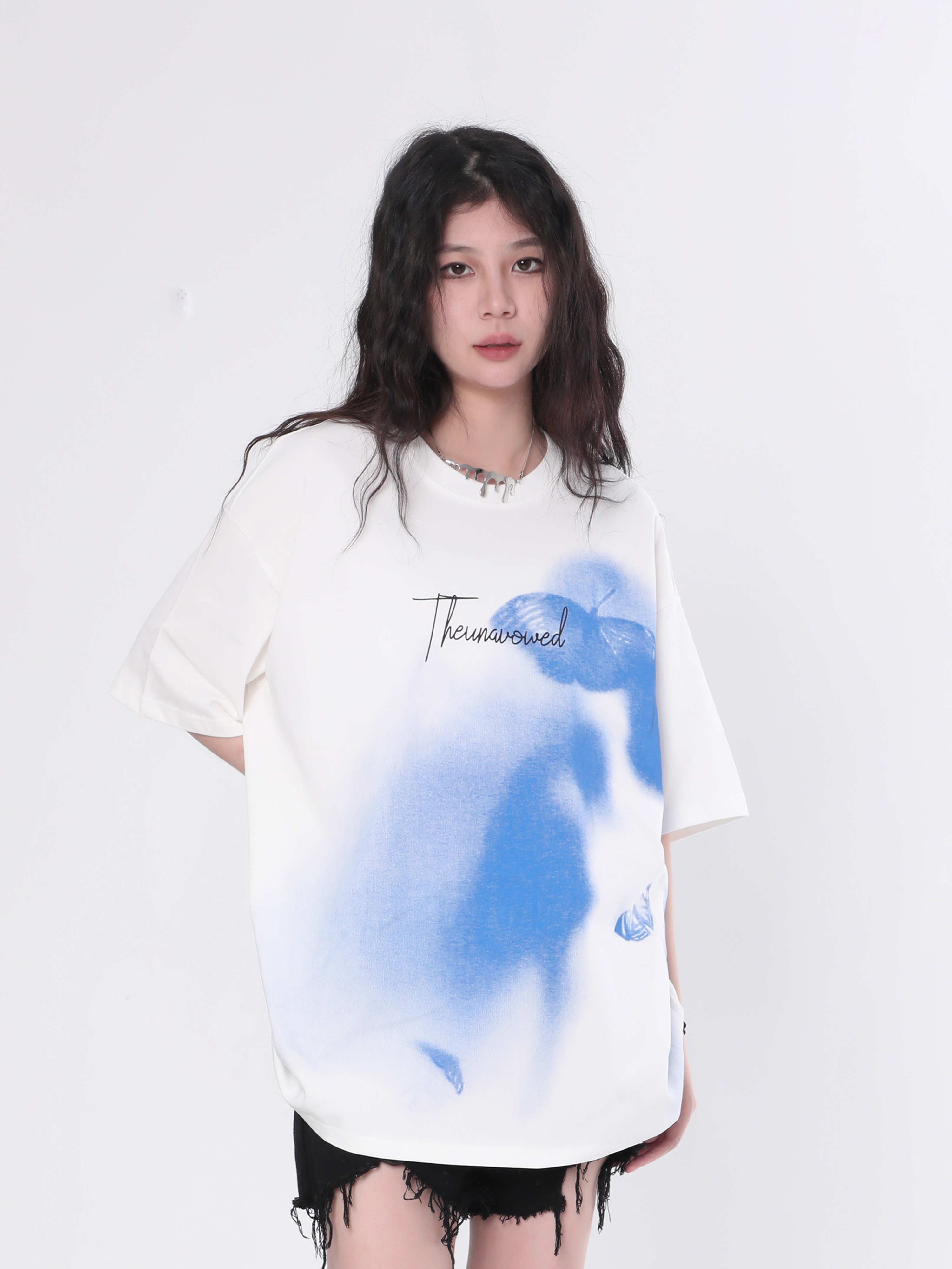Abstract Butterfly Graphic Short Sleeve T-Shirt for Women - Trendy Hip-Hop Loose Fit Tee Inspired by Nature and Niche Designs