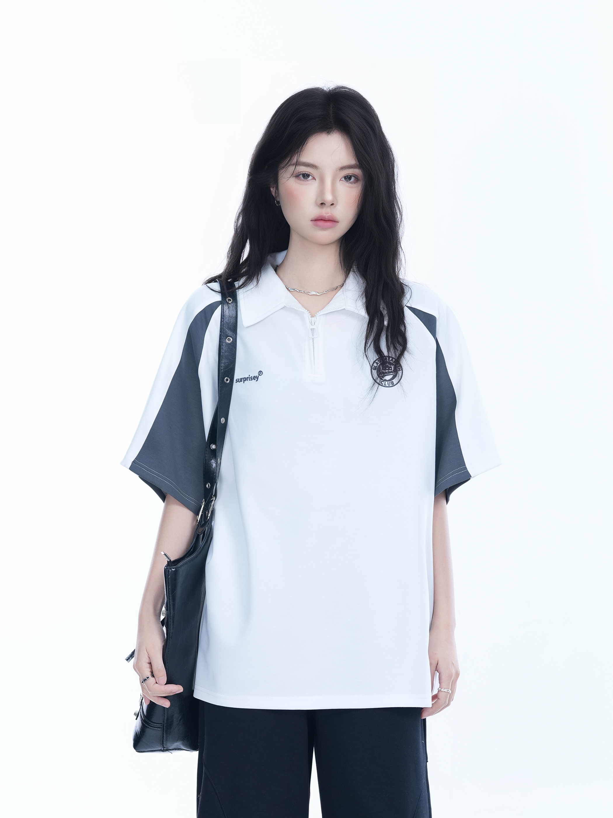 American Retro Half-Zip Collar Short-Sleeve T-Shirt for Women - Loose Fit Polo Style with Mountain-Inspired Graphic