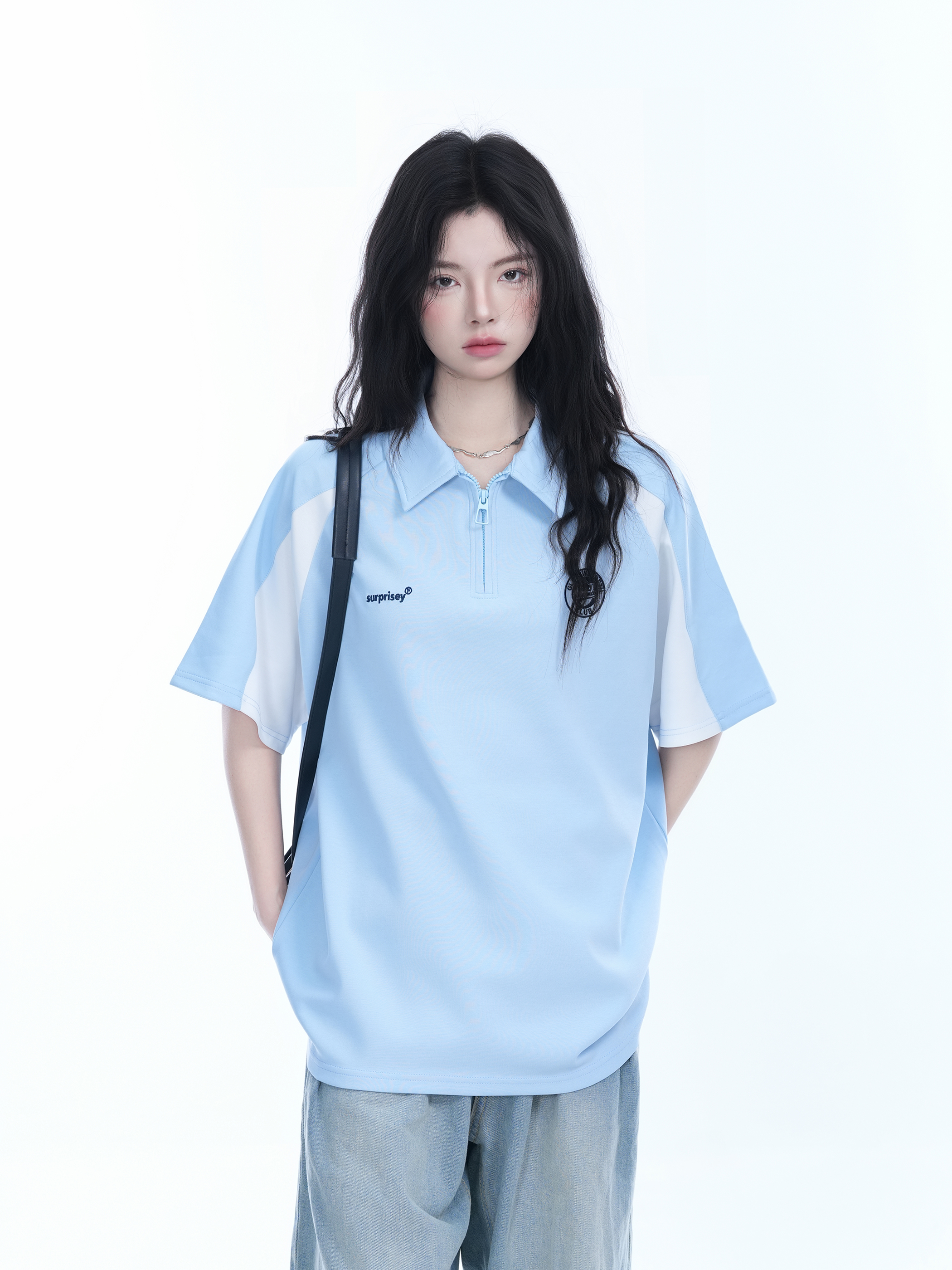 American Retro Half-Zip Collar Short-Sleeve T-Shirt for Women - Loose Fit Polo Style with Mountain-Inspired Graphic