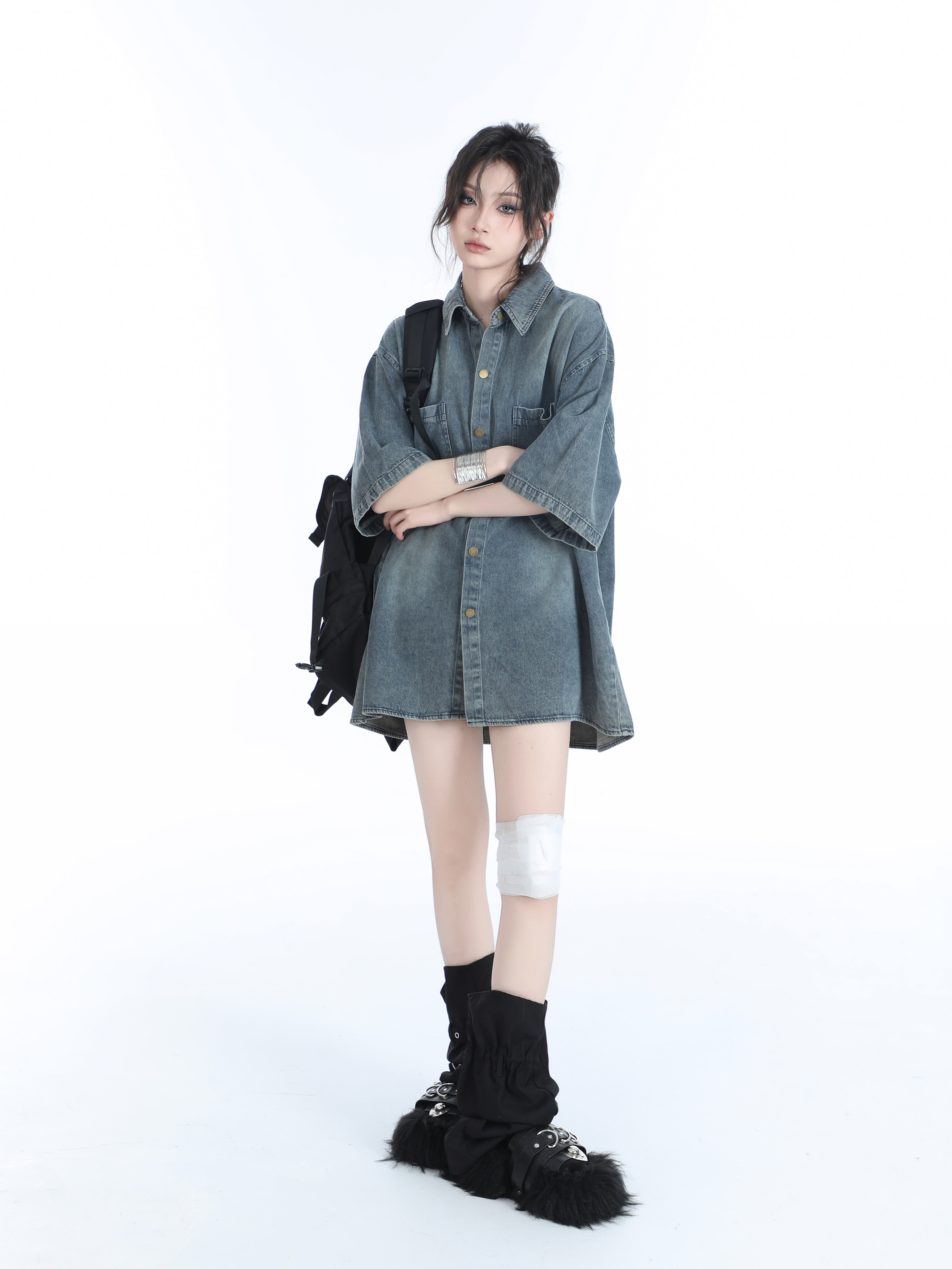 American Retro Heavy-Duty Washed Denim Short-Sleeve Shirt for Women, Unique Loose Fit, Casual Mountain-Inspired Style