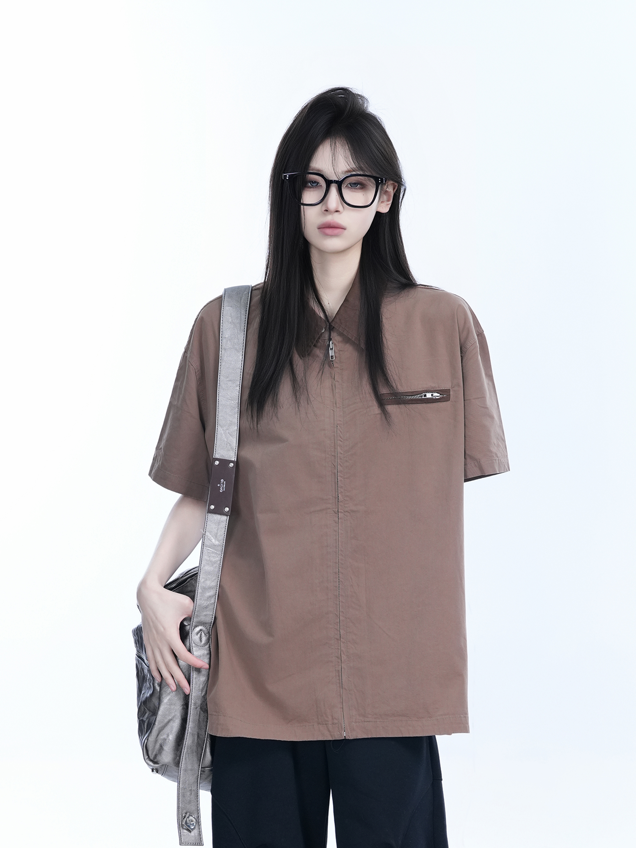 American Retro Lapel Zip Short Sleeve Shirt for Women - Gender-Neutral Loose Fit with Unique Niche Design, Casual Vintage Style