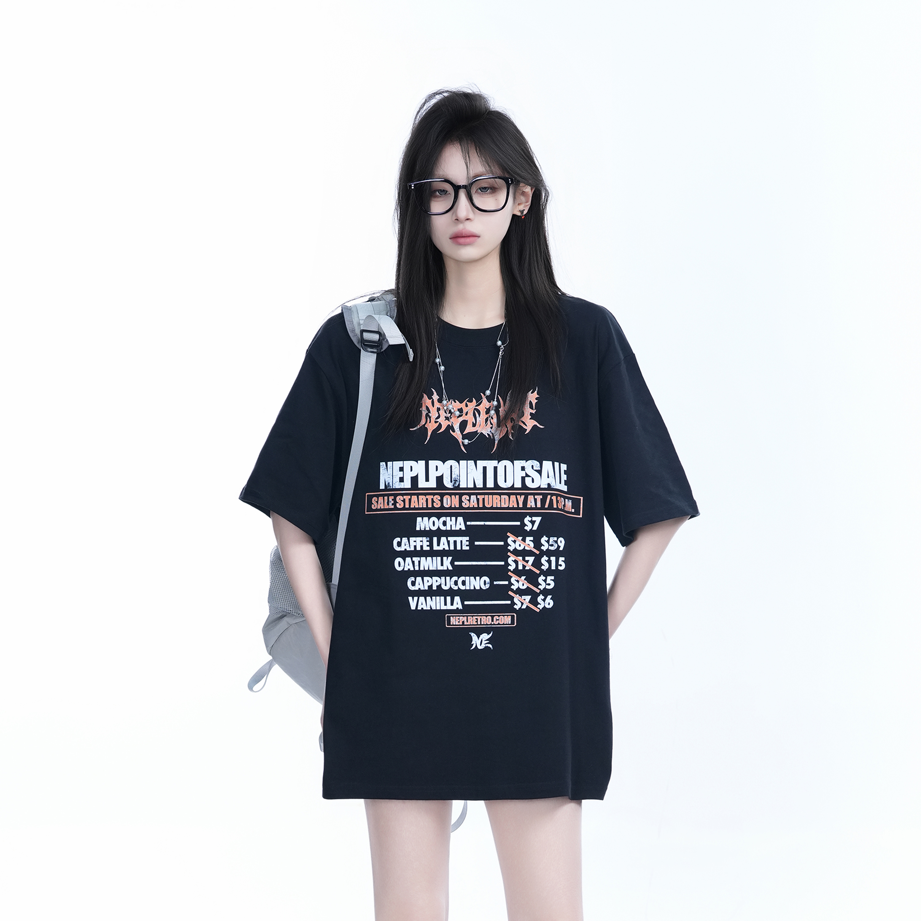 American Retro Loose Fit Round Neck Short Sleeve T-Shirt for Women – Trendy Mountain-Inspired Design