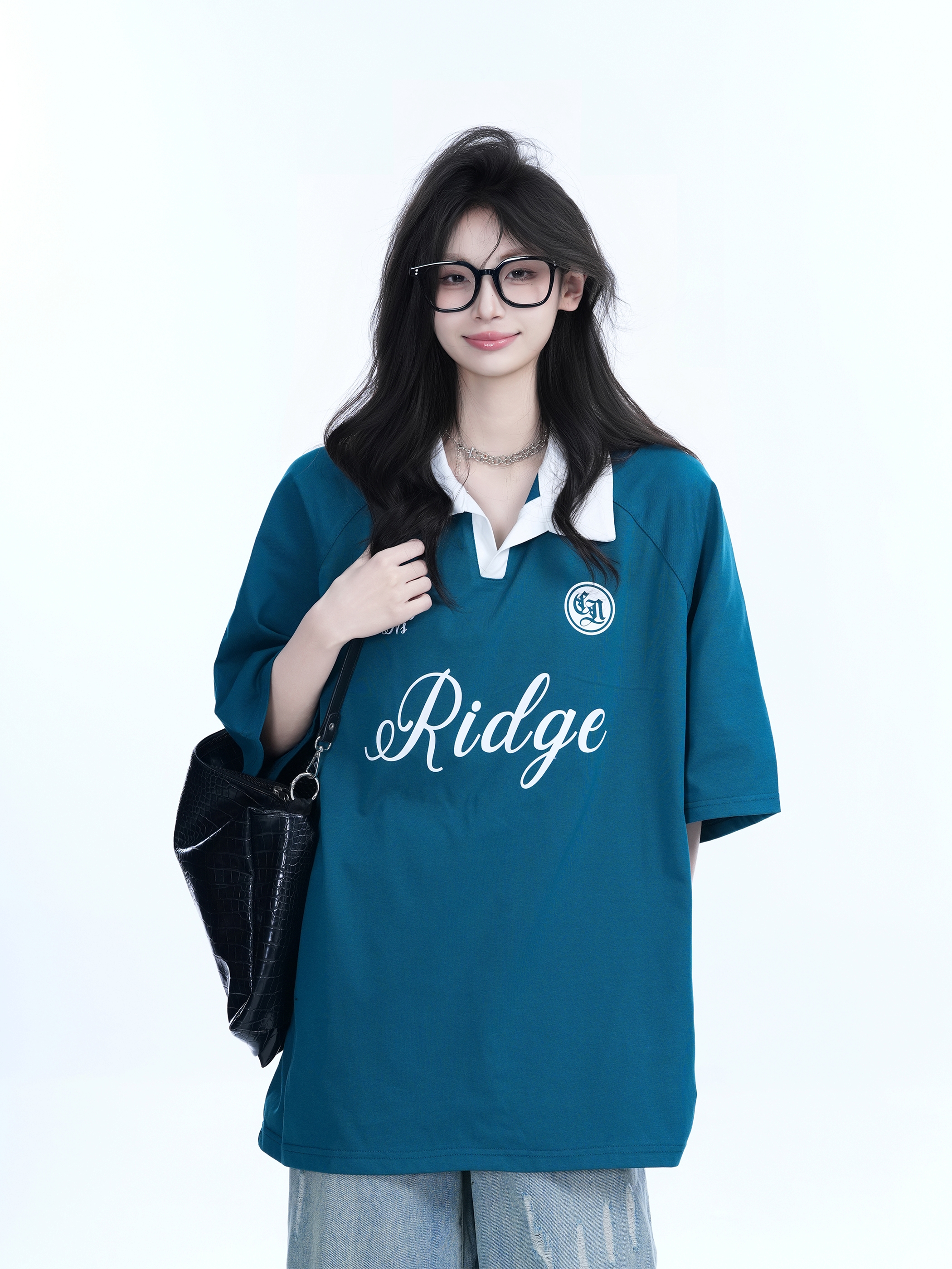 American Retro Oversized Short Sleeve T-Shirt for Women - Trendy Loose Fit with 'Sit and Eat Until the Mountains are Empty' Design