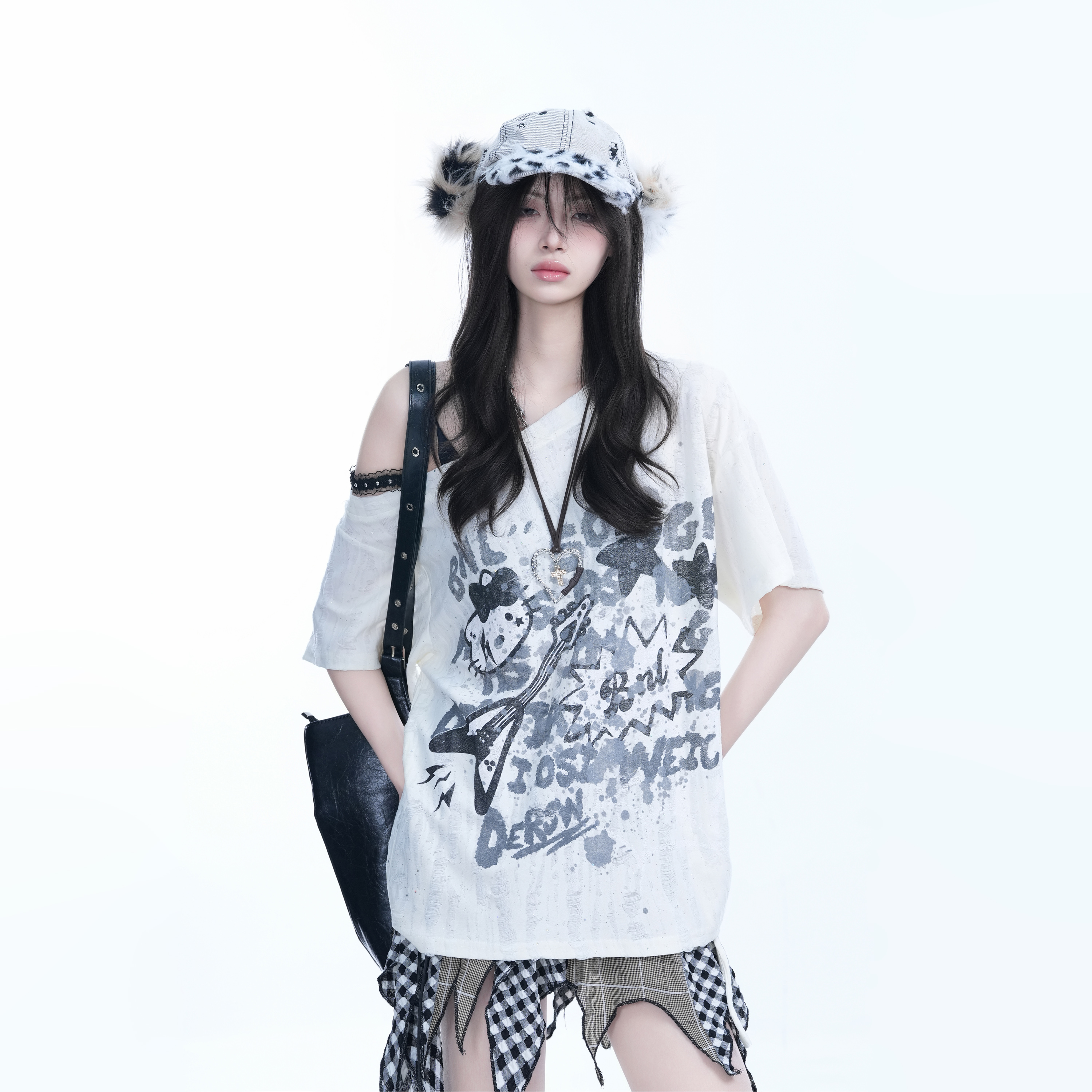 American Retro "Sit and Eat" Graffiti Off-Shoulder Short Sleeve T-Shirt for Women, Loose Fit, INS Style, Y2K Aesthetic