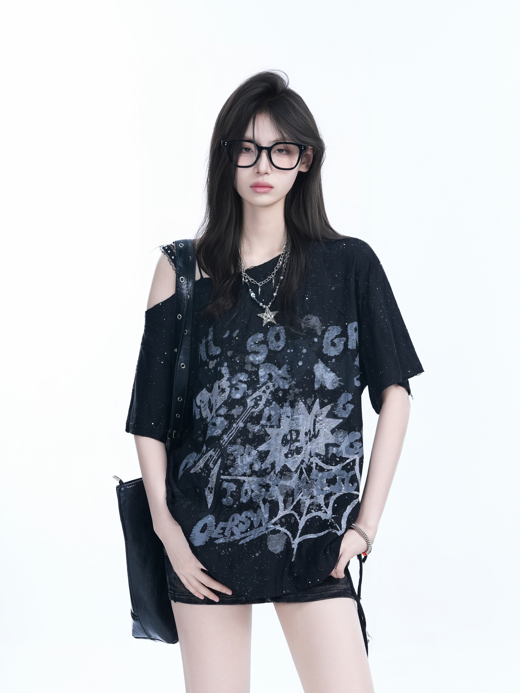American Retro "Sit and Eat" Graffiti Off-Shoulder Short Sleeve T-Shirt for Women, Loose Fit, INS Style, Y2K Aesthetic