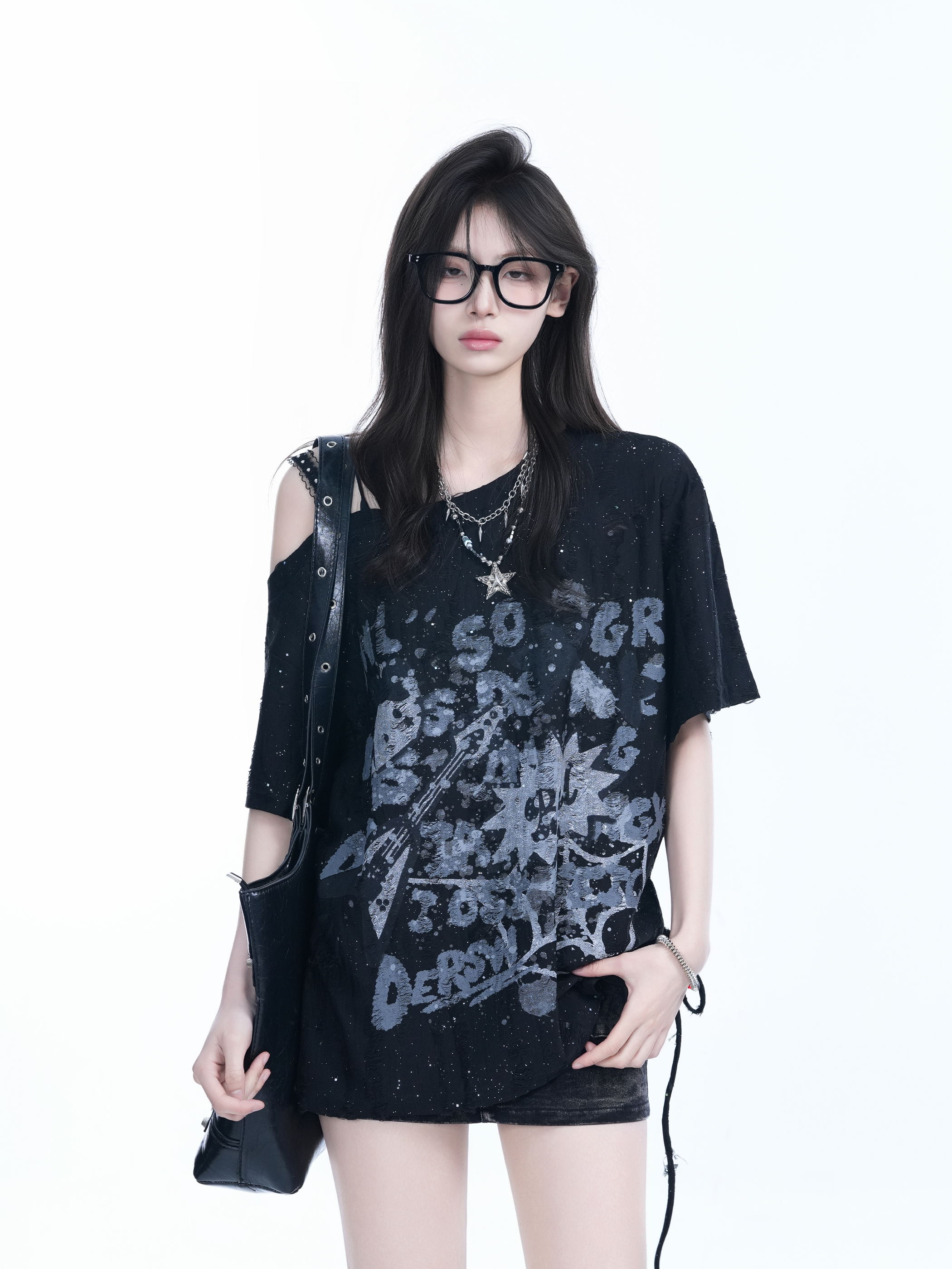 American Retro "Sit and Eat" Graffiti Off-Shoulder Short Sleeve T-Shirt for Women, Loose Fit, INS Style, Y2K Aesthetic
