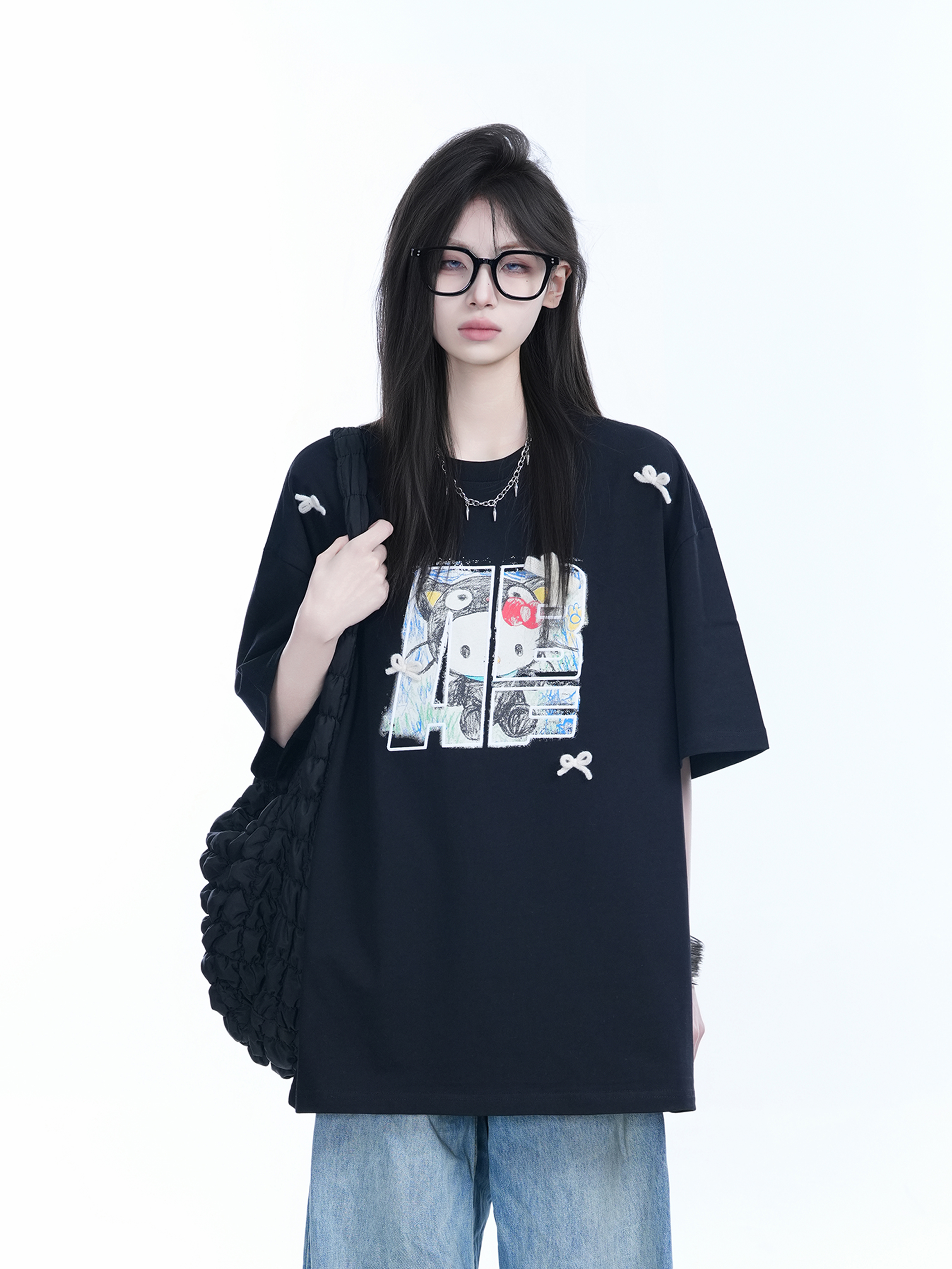 American Retro Style Black Short-Sleeve T-Shirt for Women with Kitty Cat Graffiti, Loose Round Neck, Y2K Vibe, Casual Fashion Top