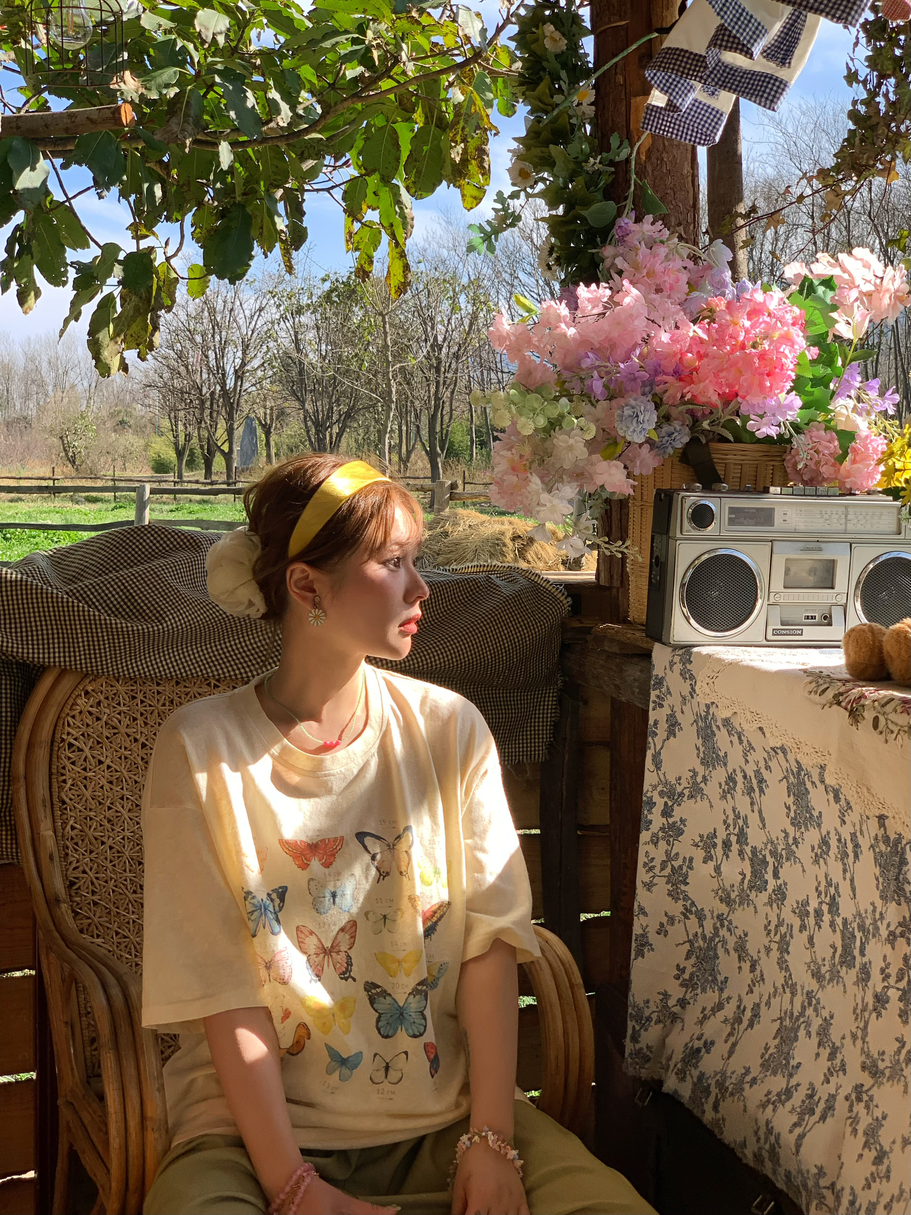 Apricot Yellow Butterfly Print Short Sleeve T-Shirt for Women - Vintage Style Summer Loose Round Neck Top