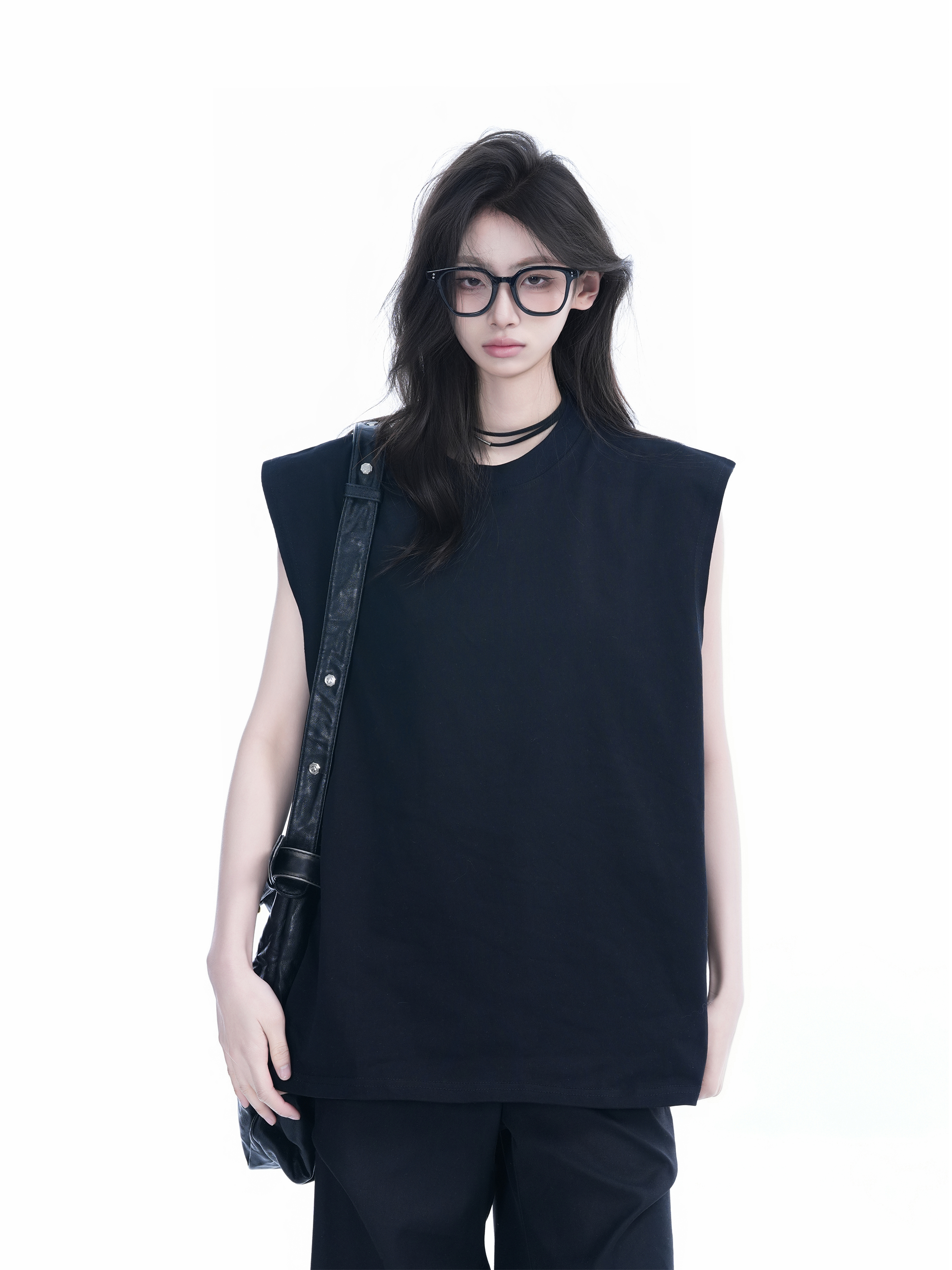 Black Oversized Sleeveless Tank Top for Women - Casual American Style with 'Sit and Eat Until the Mountains Are Empty' Graphic