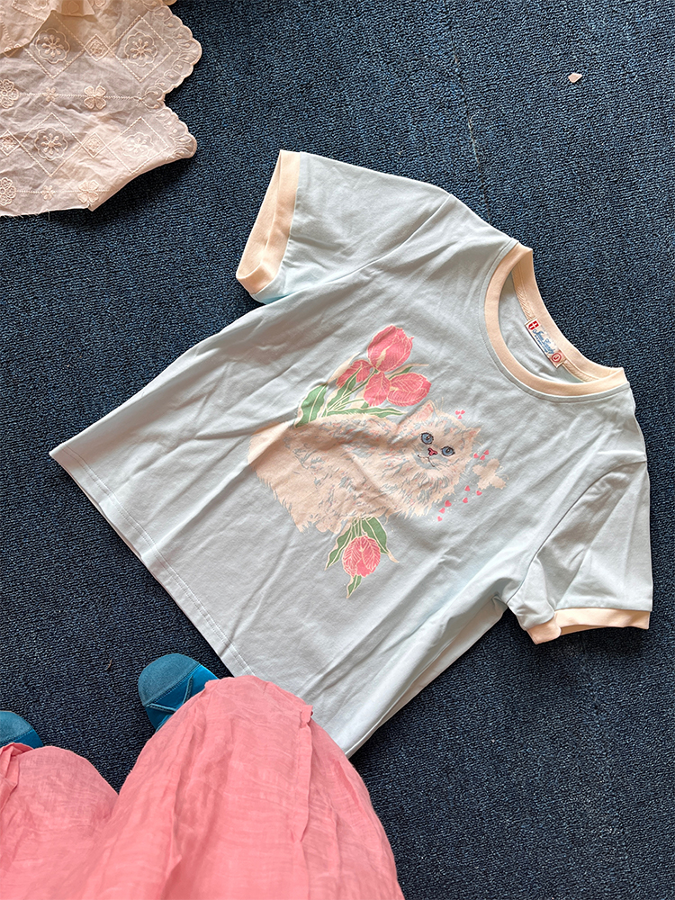 Blue Floral Printed Short Sleeve T-Shirt for Women - Vintage Loose Fit Retro Round Neck Top for Summer Fashion