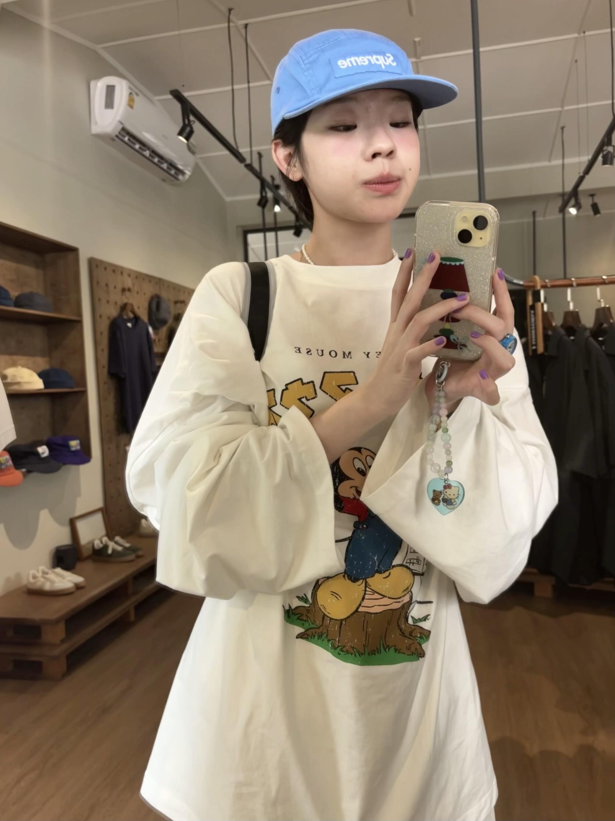 Cartoon Print Casual Oversized Long Sleeve T-Shirt for Autumn & Winter - Korean Style, Youthful and Slimming Cotton Tee