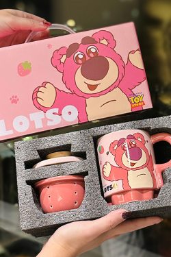 Charming Winnie the Pooh Ceramic Mug with Lid & Filter - Cute Water Separation Cup for Tea Brewing, Perfect for Office Use