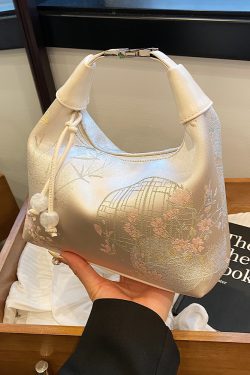 Chinese Style Handheld Embroidery Underarm Bag - High-End Women's Crossbody Bag with National Wind Design