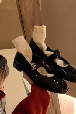 Chunky Heel Round Toe Mary Jane Shoes for Women - Sheepskin Leather, British Style Black Flats, Versatile Fashion Footwear