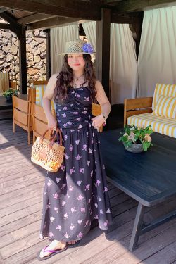 Floral Spaghetti Strap Plus Size Dress for Women – Summer 2025 Slimming Design, Flattering for Curvy Figures, Trendy and Stylish