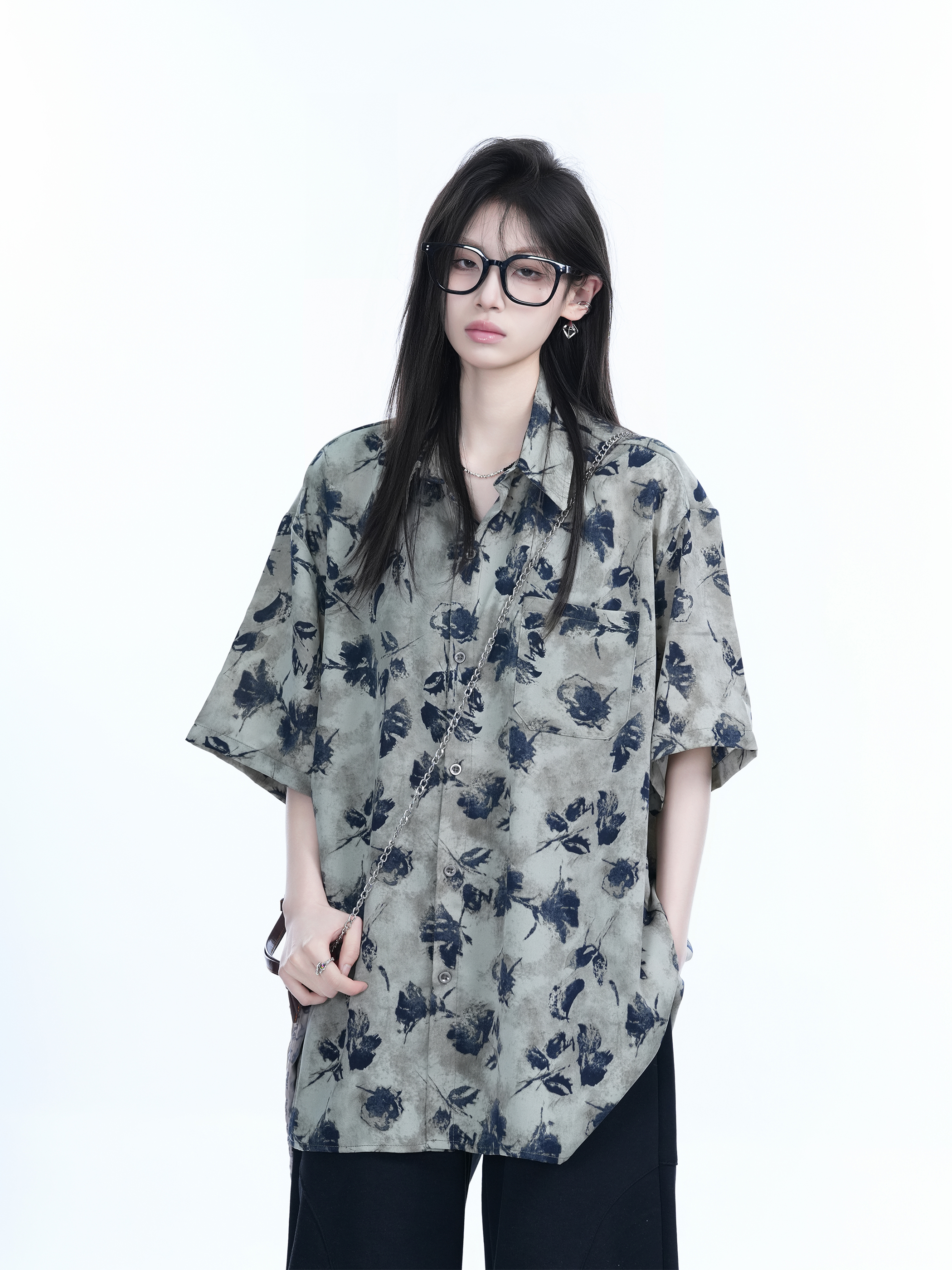 Graffiti Black Rose Short Sleeve Shirt for Women - Loose Lightweight Urban Style Top