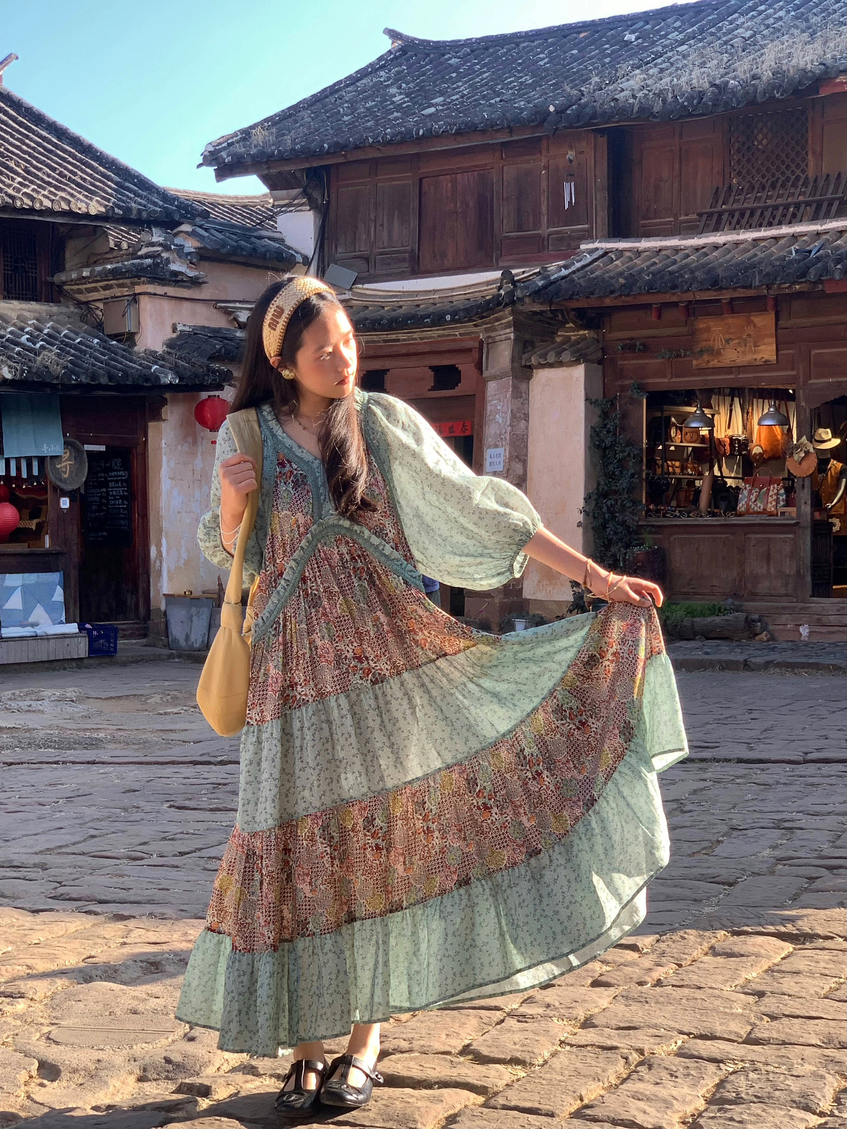 Green Retro V-Neck Dress for Women - Bohemian Long Skirt, Vintage Style, Spring Fashion, Summer of the Cicada