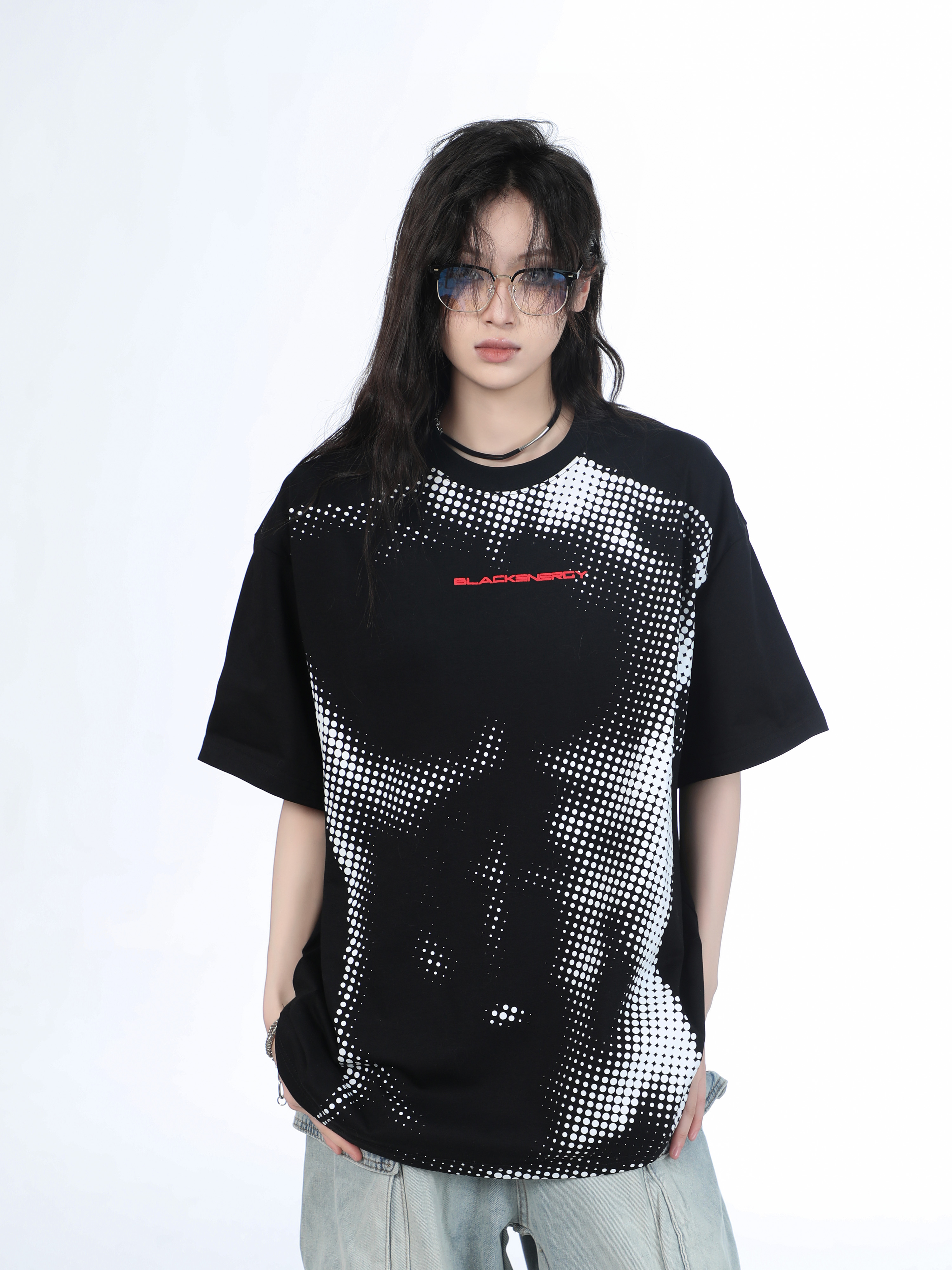Heavy-Duty American-Style Gray Short Sleeve T-Shirt for Women - "Sit and Eat Until the Mountains Are Empty" - Casual Loose Fit