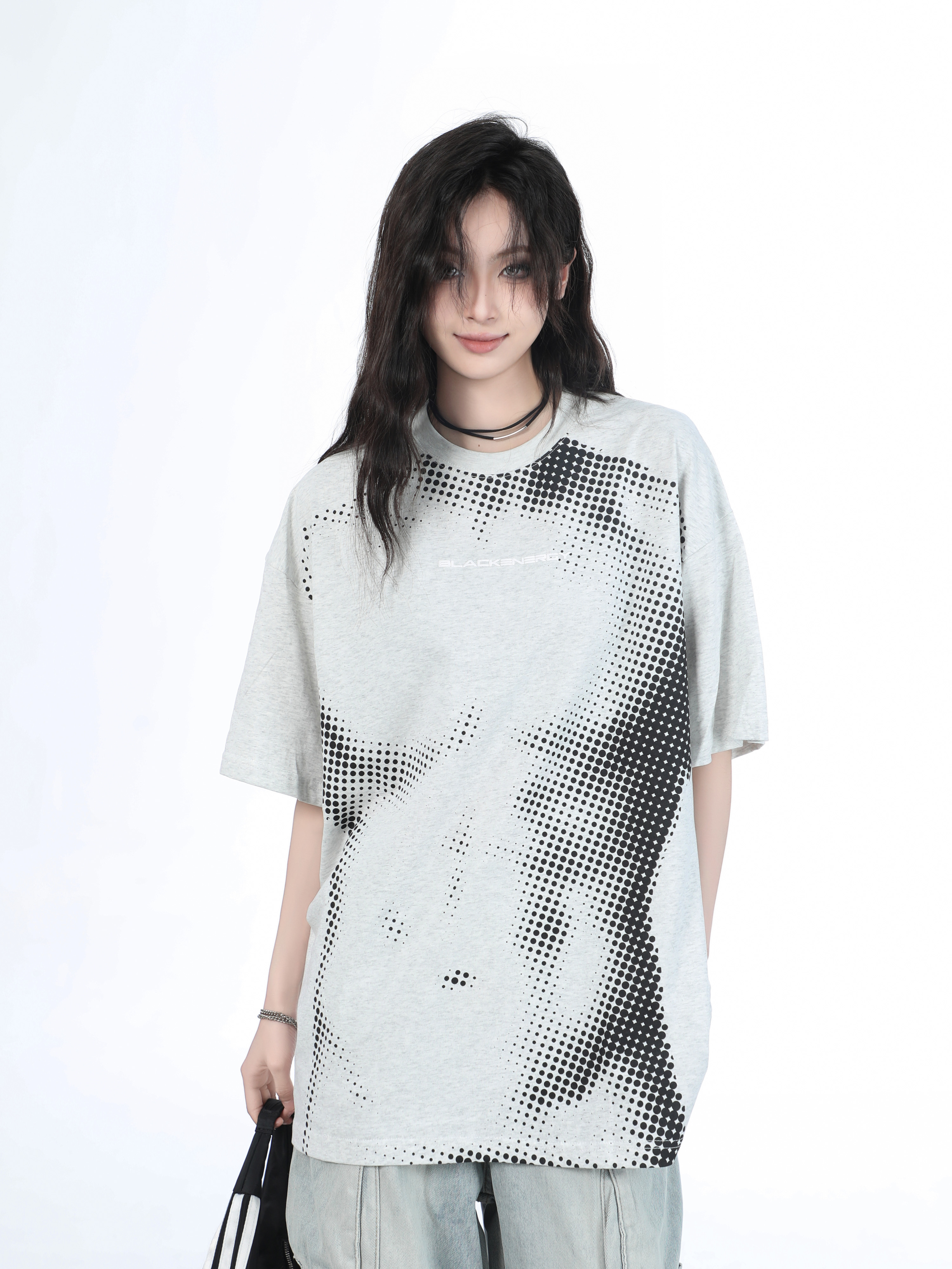 Heavy-Duty American-Style Gray Short Sleeve T-Shirt for Women - "Sit and Eat Until the Mountains Are Empty" - Casual Loose Fit