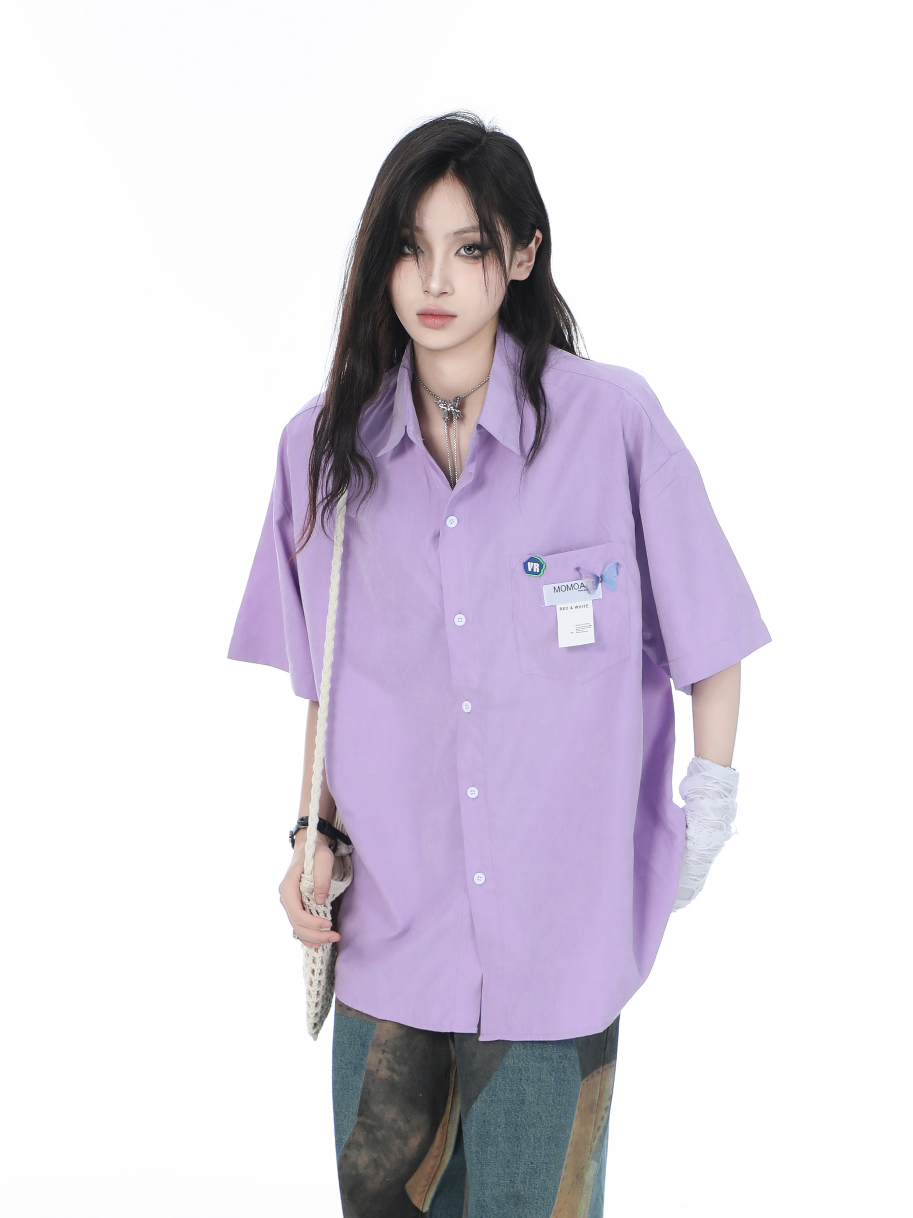 High-End White Short Sleeve Shirt for Women, Unique Loose Casual Design, Trendy Summer Fashion