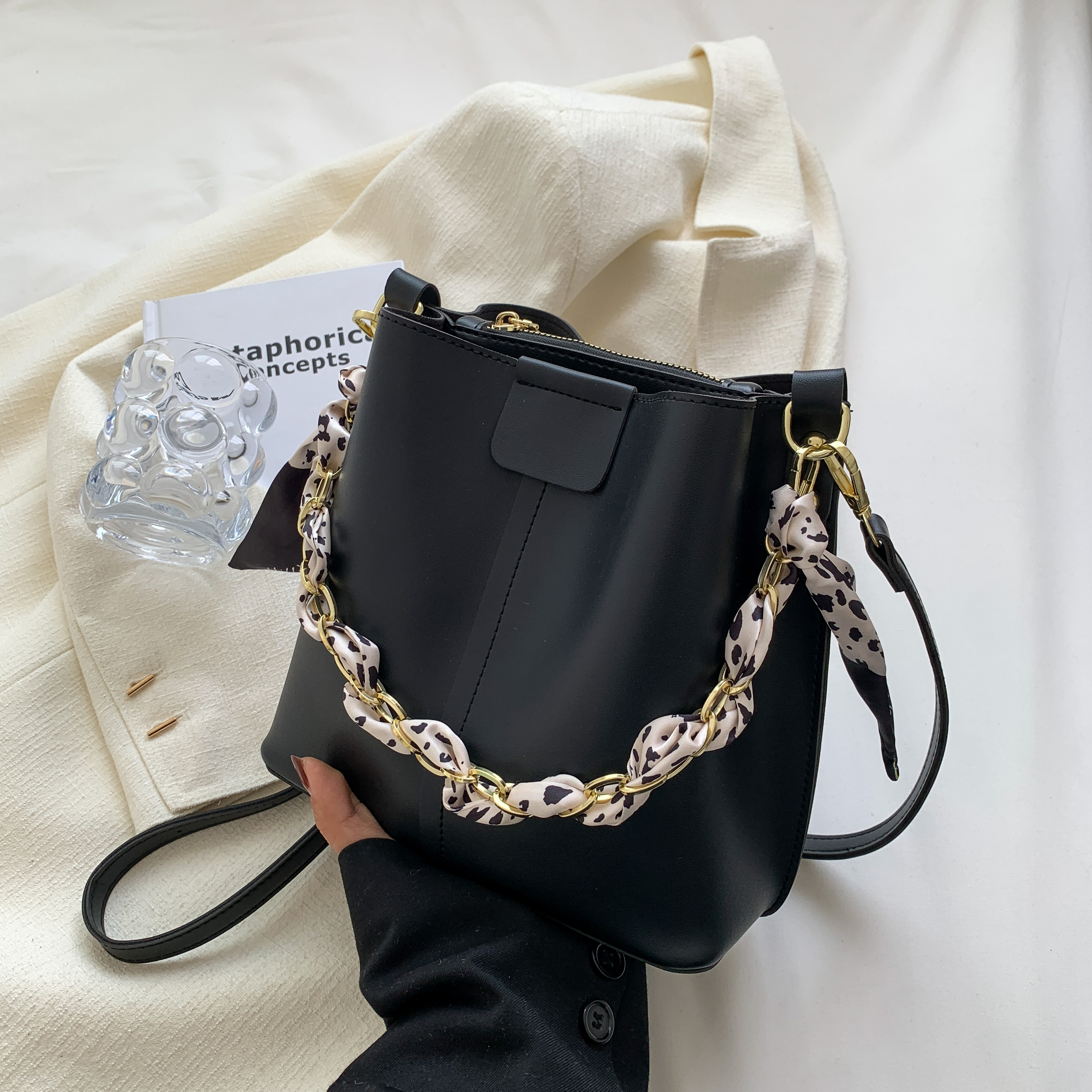 High-Quality Soft Leather Women's Shoulder Bag - Small Fragrant Wind Design, Chain Tote & Crossbody Style, Perfect for Everyday Use