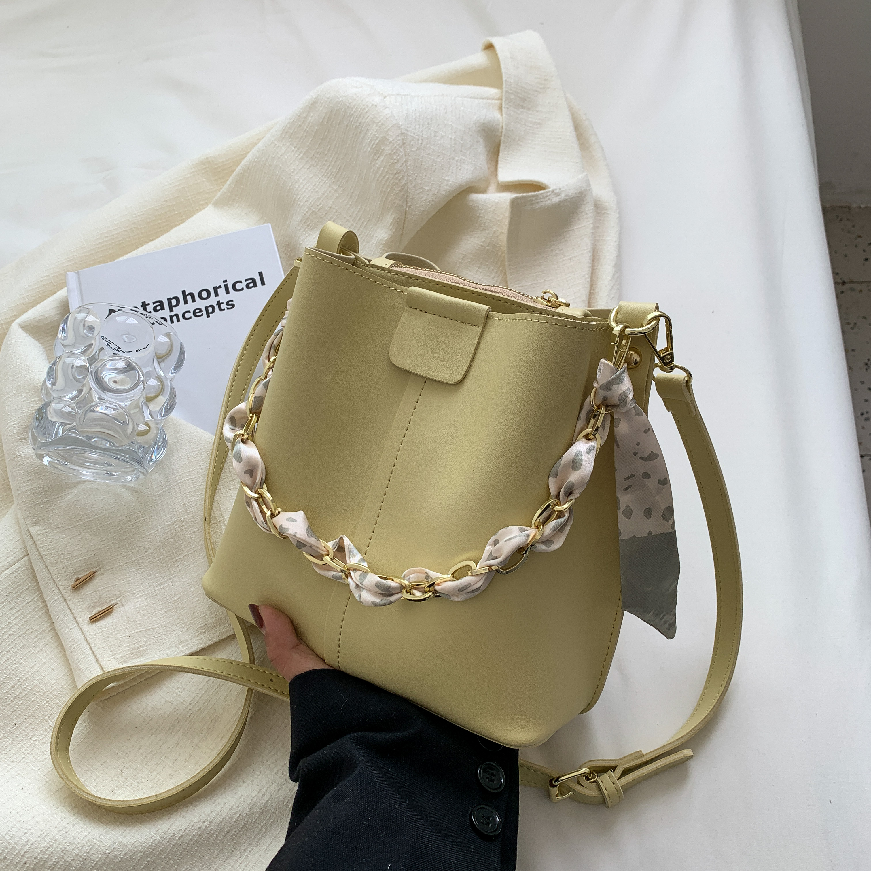 High-Quality Soft Leather Women's Shoulder Bag - Small Fragrant Wind Design, Chain Tote & Crossbody Style, Perfect for Everyday Use