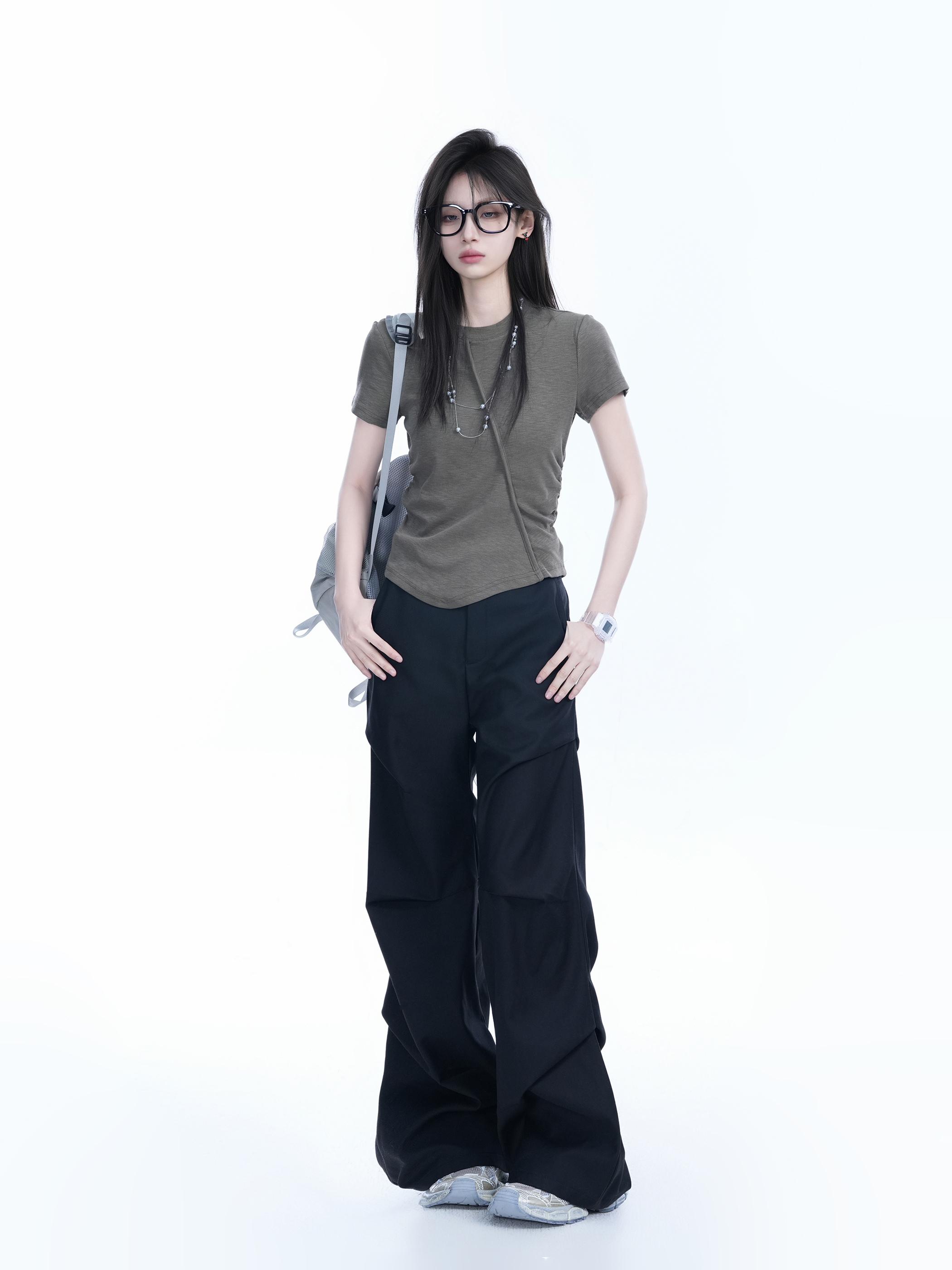 Irregular Pleated Slim Fit Short-Sleeved T-Shirt for Women - Trendy Casual Style