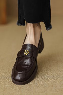 Italian-Style Soft Leather Chelsea Ankle Boots for Women - Chunky Heels, Non-Fatiguing, 90s Inspired, Stylish Comfort