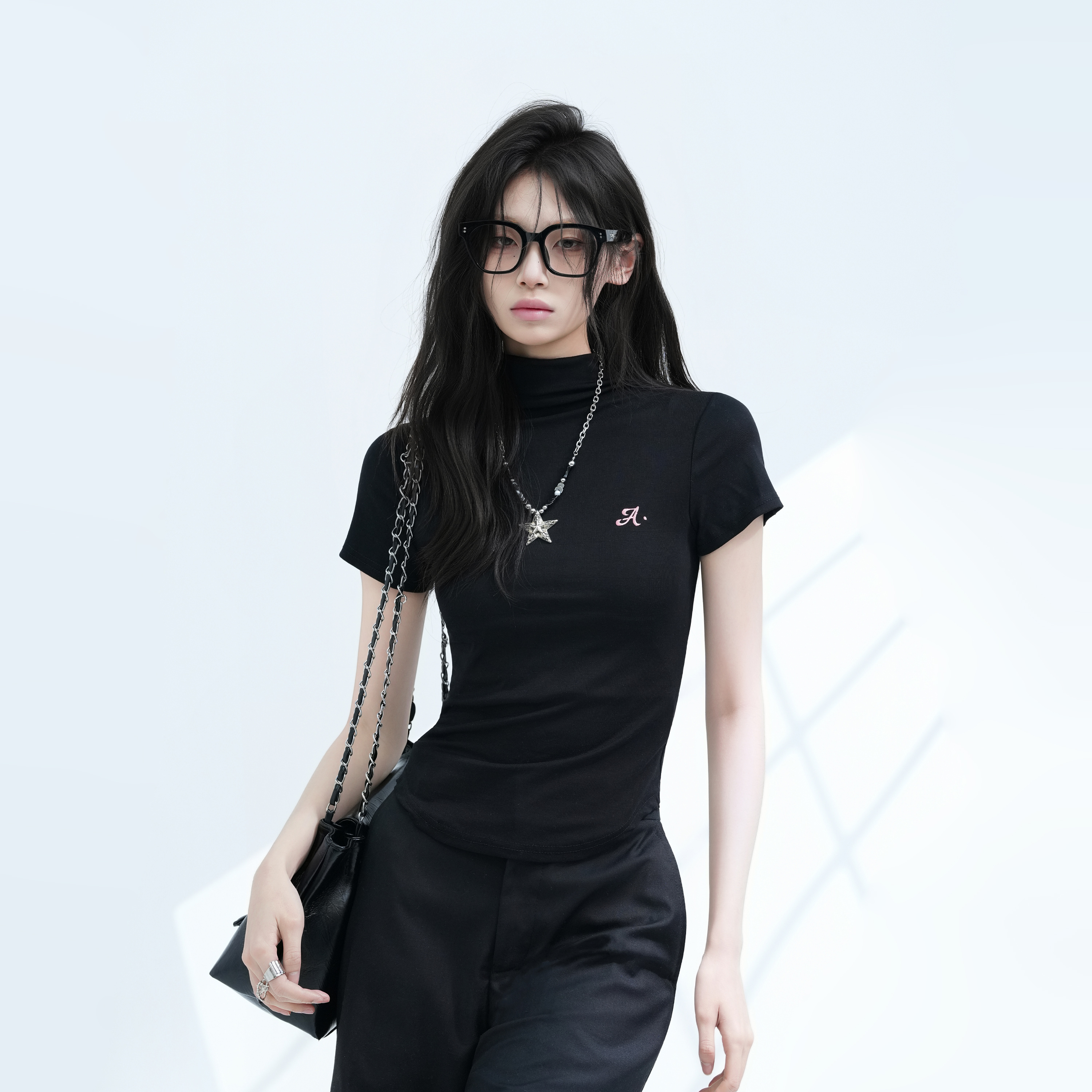 Korean-Style High-Neck Embroidered Short Sleeve T-Shirt for Women – Trendy Fitted Top for Spicy Y2K Fashion Lovers