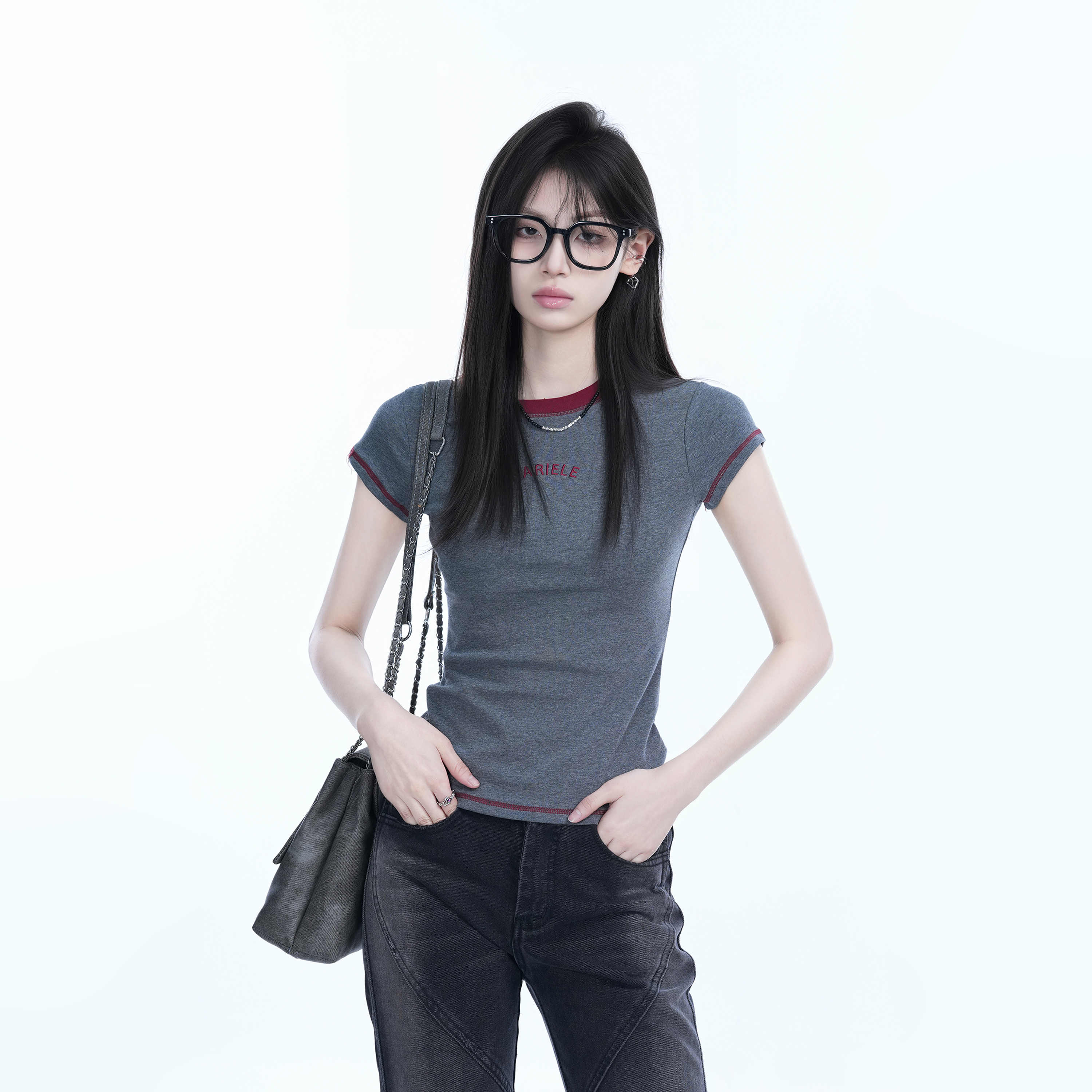 Korean Style Slim-Fit Short-Sleeve T-Shirt for Women - "Sit and Eat Until the Mountains Are Empty," Waist-Defining Design, Round Neck
