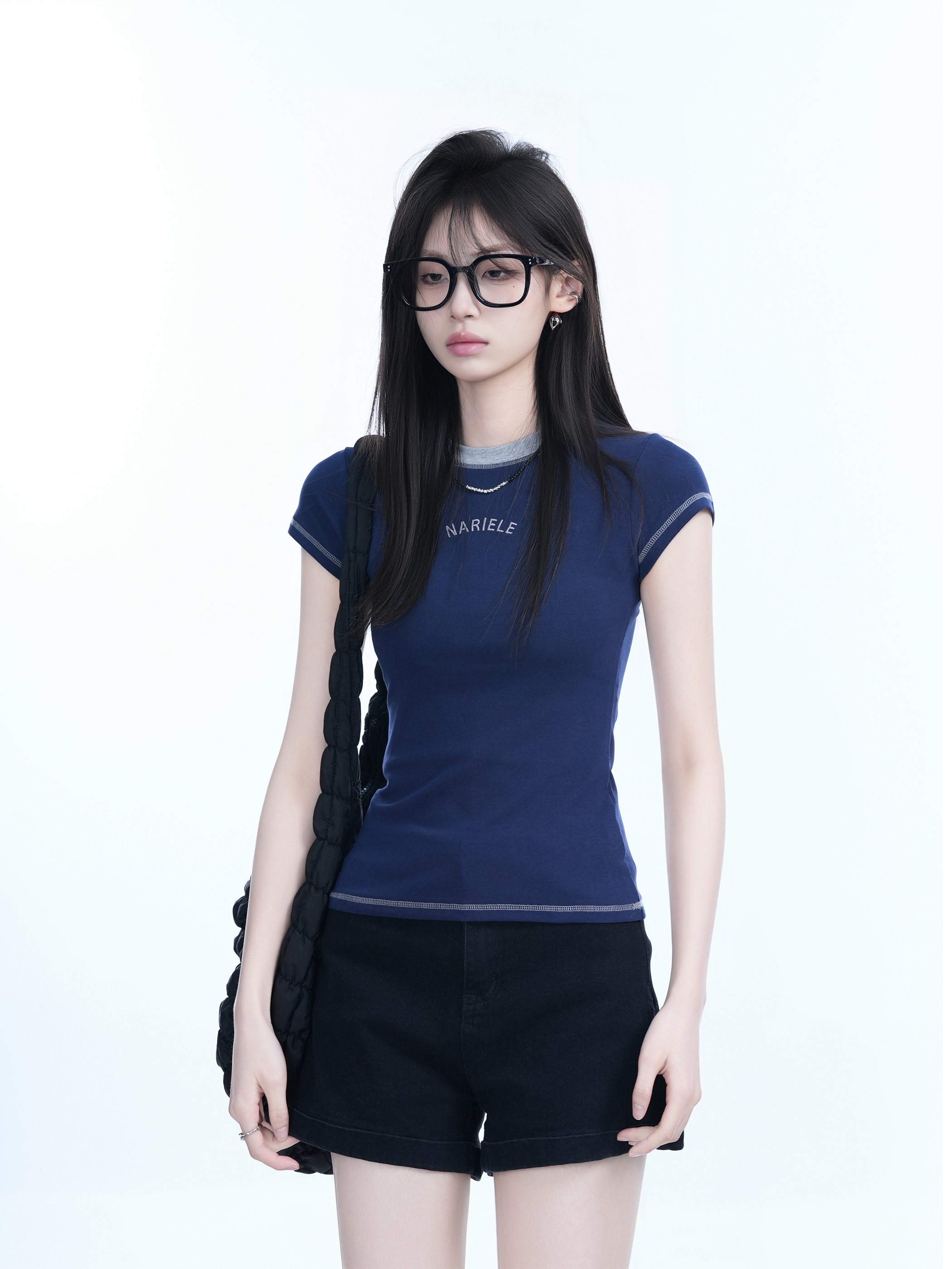 Korean Style Slim-Fit Short-Sleeve T-Shirt for Women - "Sit and Eat Until the Mountains Are Empty," Waist-Defining Design, Round Neck