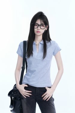 Korean-Style V-Neck Short Sleeve T-Shirt for Women - Slim Fit College Trendy Polo Top