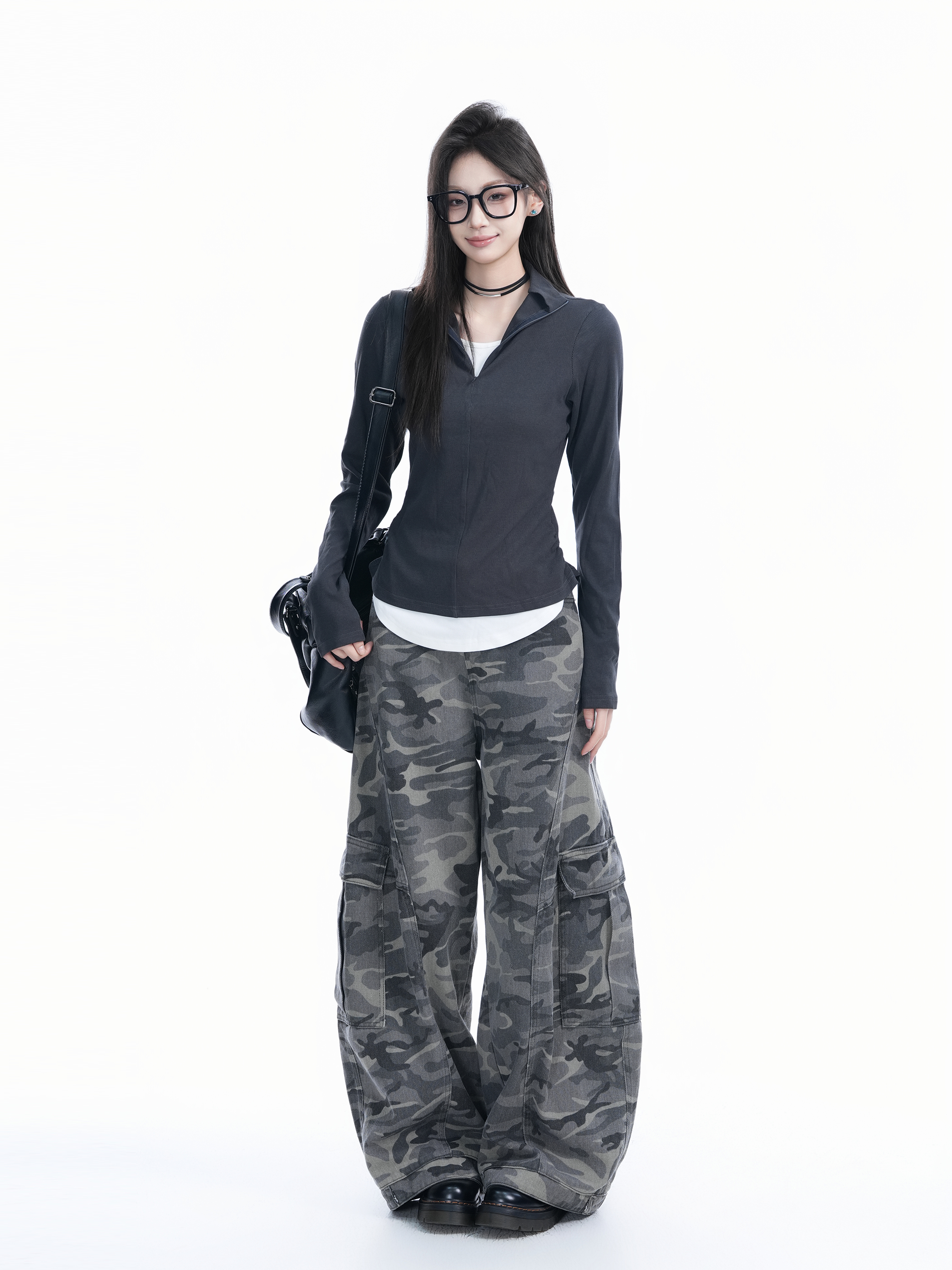 Korean Style Zipper Knitted Long Sleeve T-Shirt - Slim Fit Fake Two-Piece Design with Flattering Base for Spring Fashion