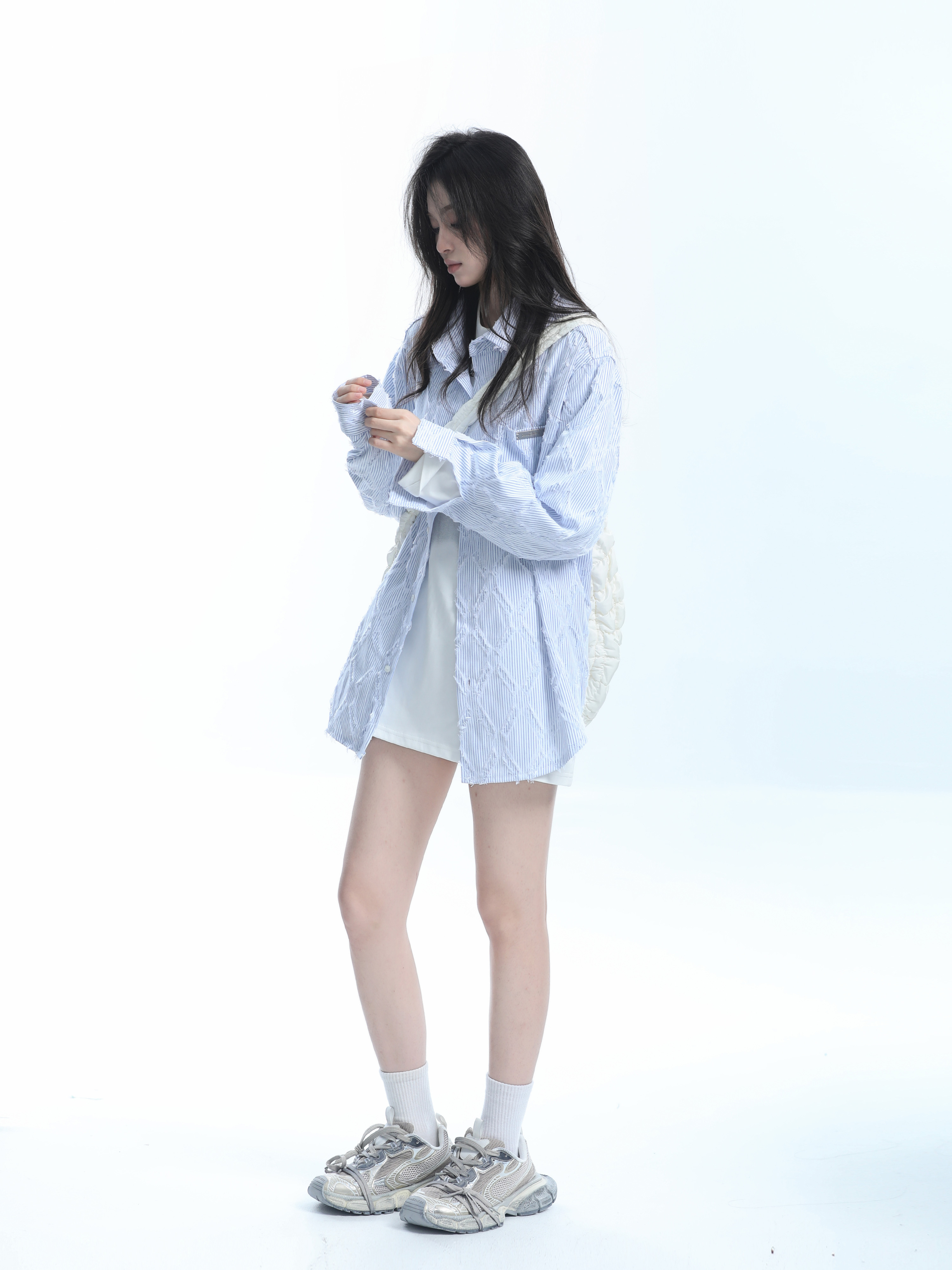 Light Blue Diamond-Patterned Brushed Long Sleeve Shirt for Women - Unique Loose Fit, Chic Casual Style