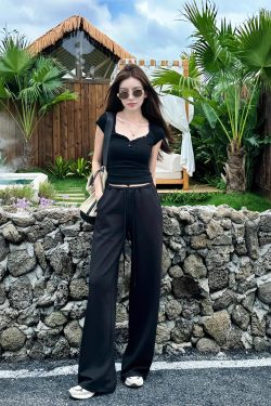 Light Fabric Summer Heart Collar Short Sleeve Slim T-Shirt & Low-Waist Draped Wide-Leg Pants Set for Women - Y2K Style
