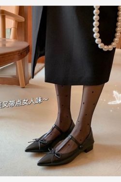 Light Luxury Bow Low-Heeled Pointed Toe Genuine Leather Mary Jane T-Strap Shoes for Chic Bourgeois Style
