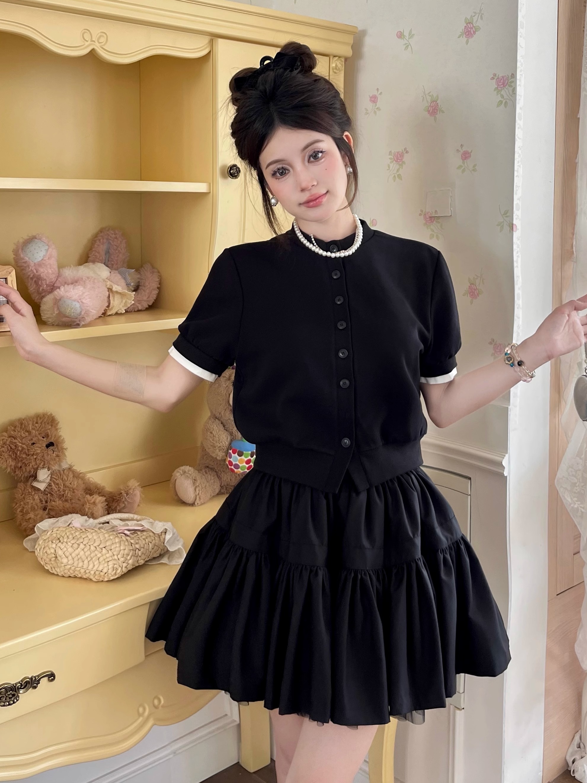 Luxury Thousand Gold Slimming Waist Contrast Color Fake Two-Piece Short Sleeve Cardigan Jacket with Puff Skirt for Women
