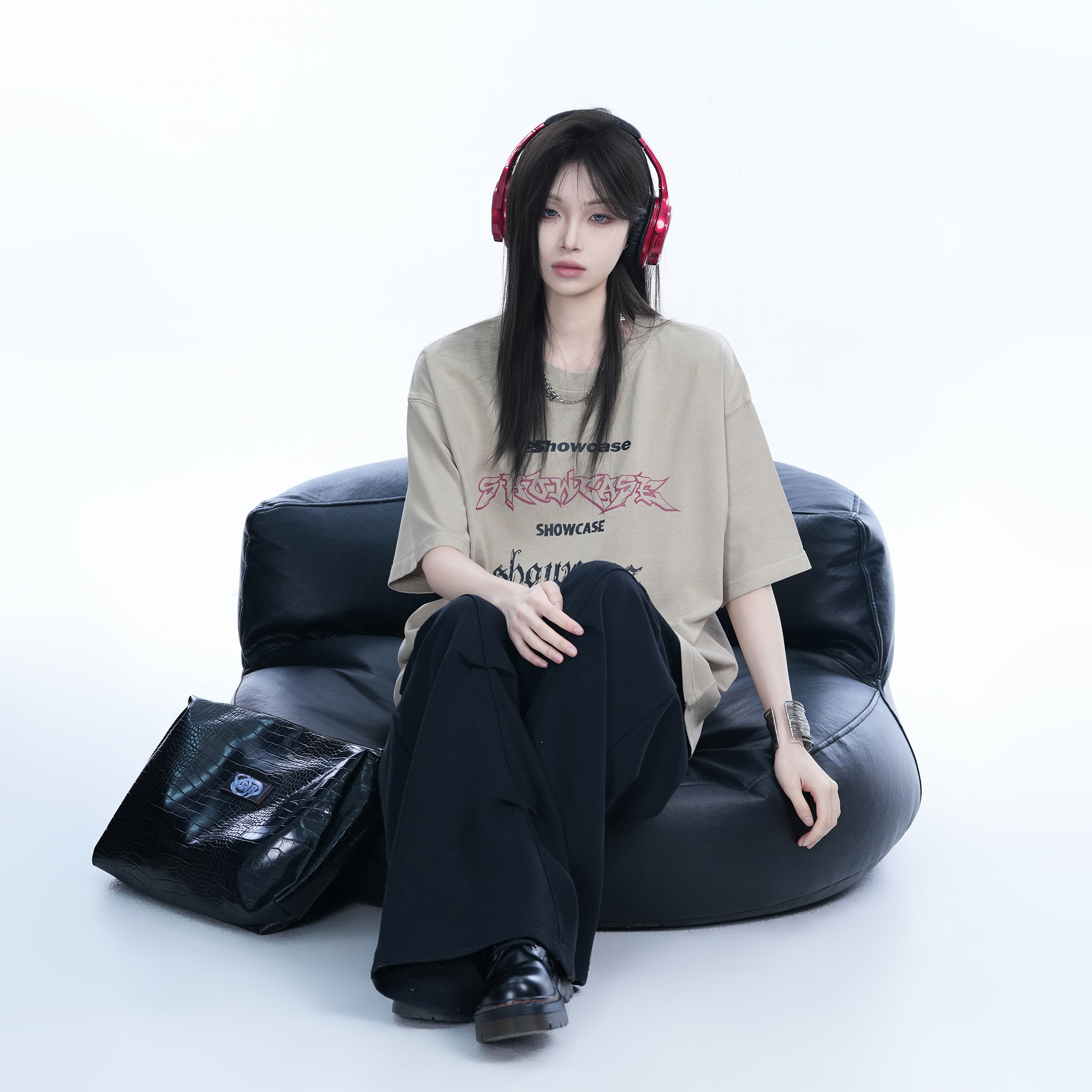 Oversized Black Short-Sleeve T-Shirt for Women - American Street Style, Casual Loose Fit, Y2K Fashion, Graphic Tee