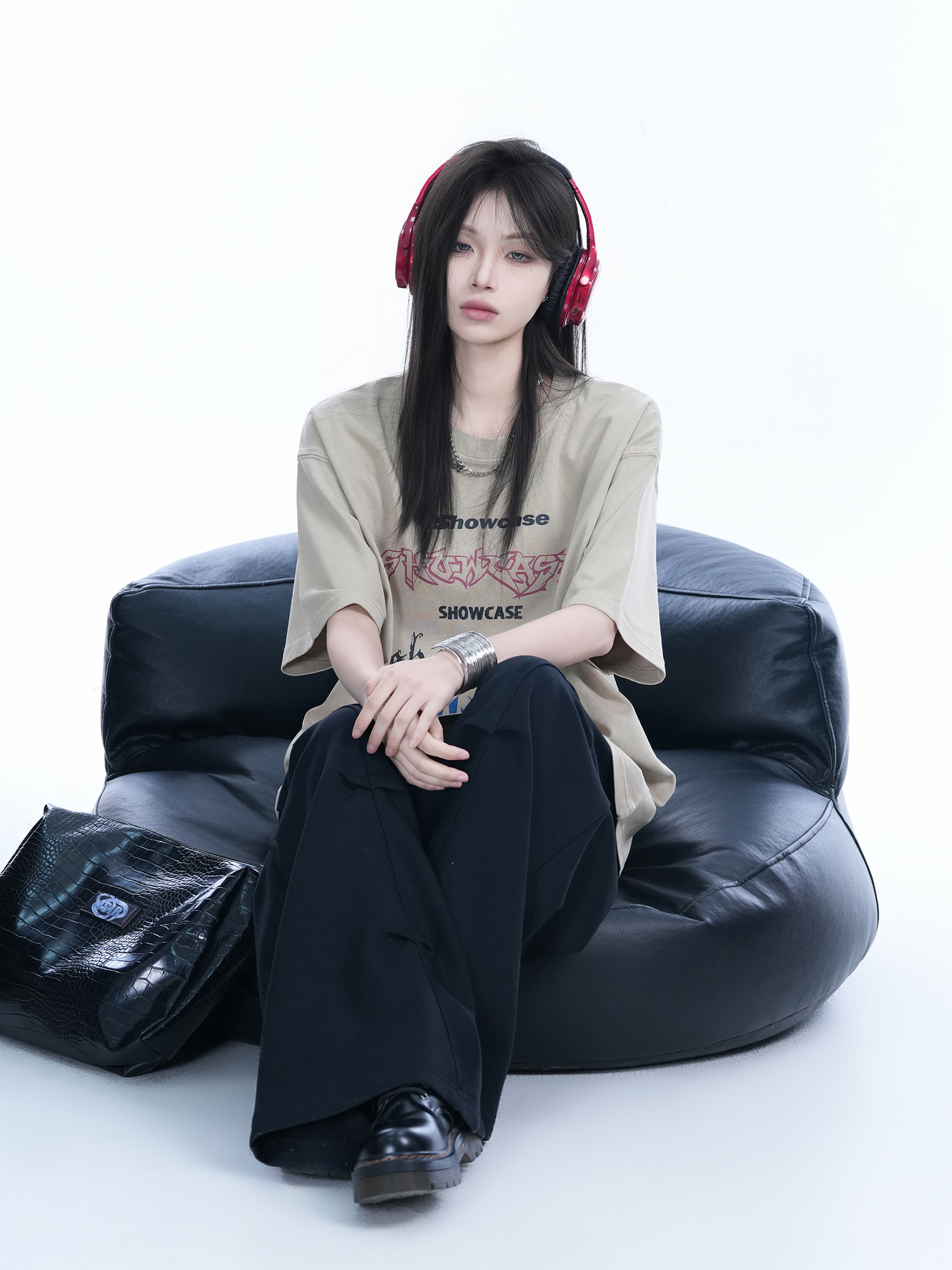 Oversized Black Short-Sleeve T-Shirt for Women - American Street Style, Casual Loose Fit, Y2K Fashion, Graphic Tee