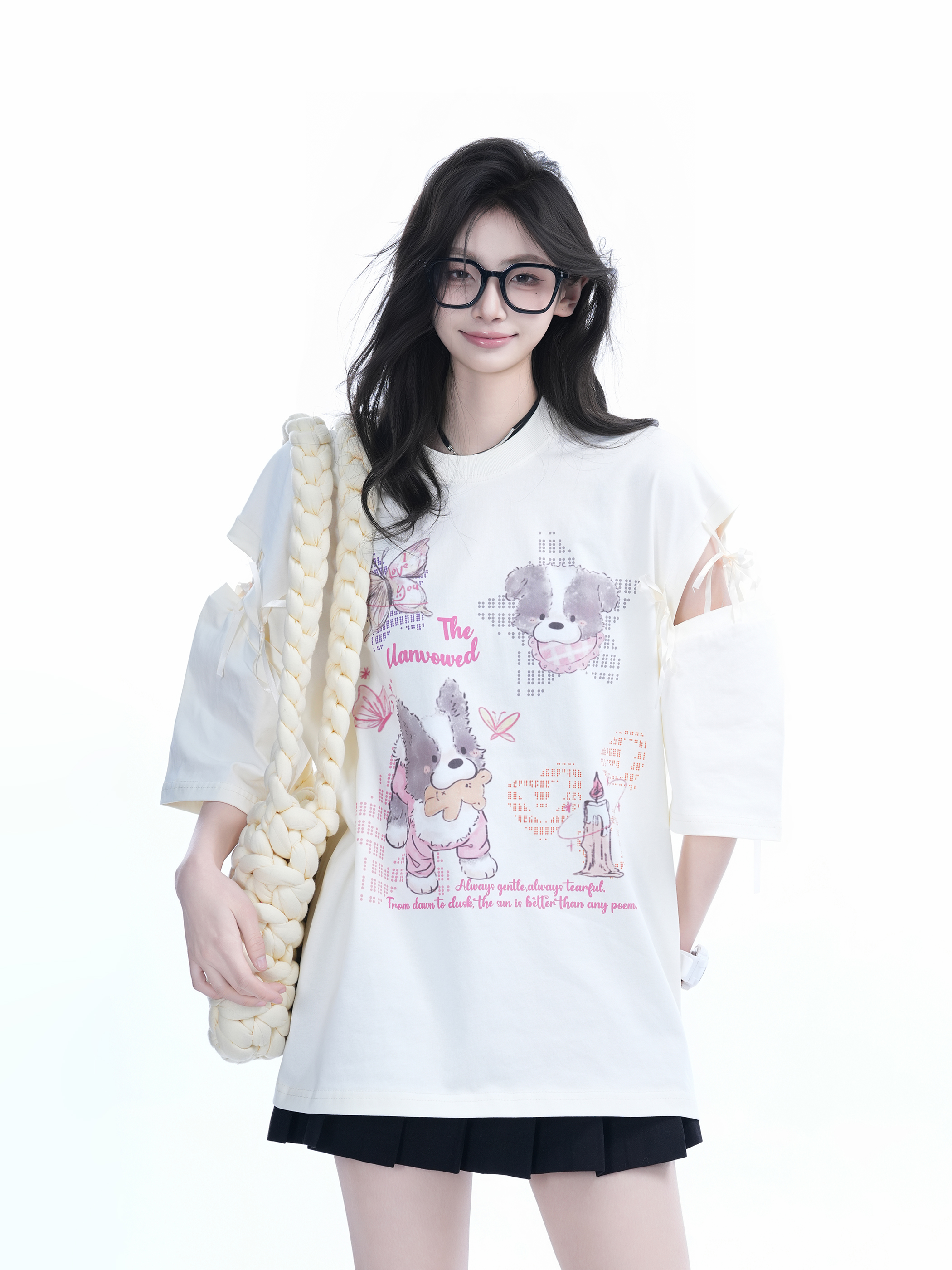Oversized Cute Bow Half-Sleeve T-Shirt for Women - Sweet Short-Sleeve Tee with Mountain Graphic, Trendy Casual Style