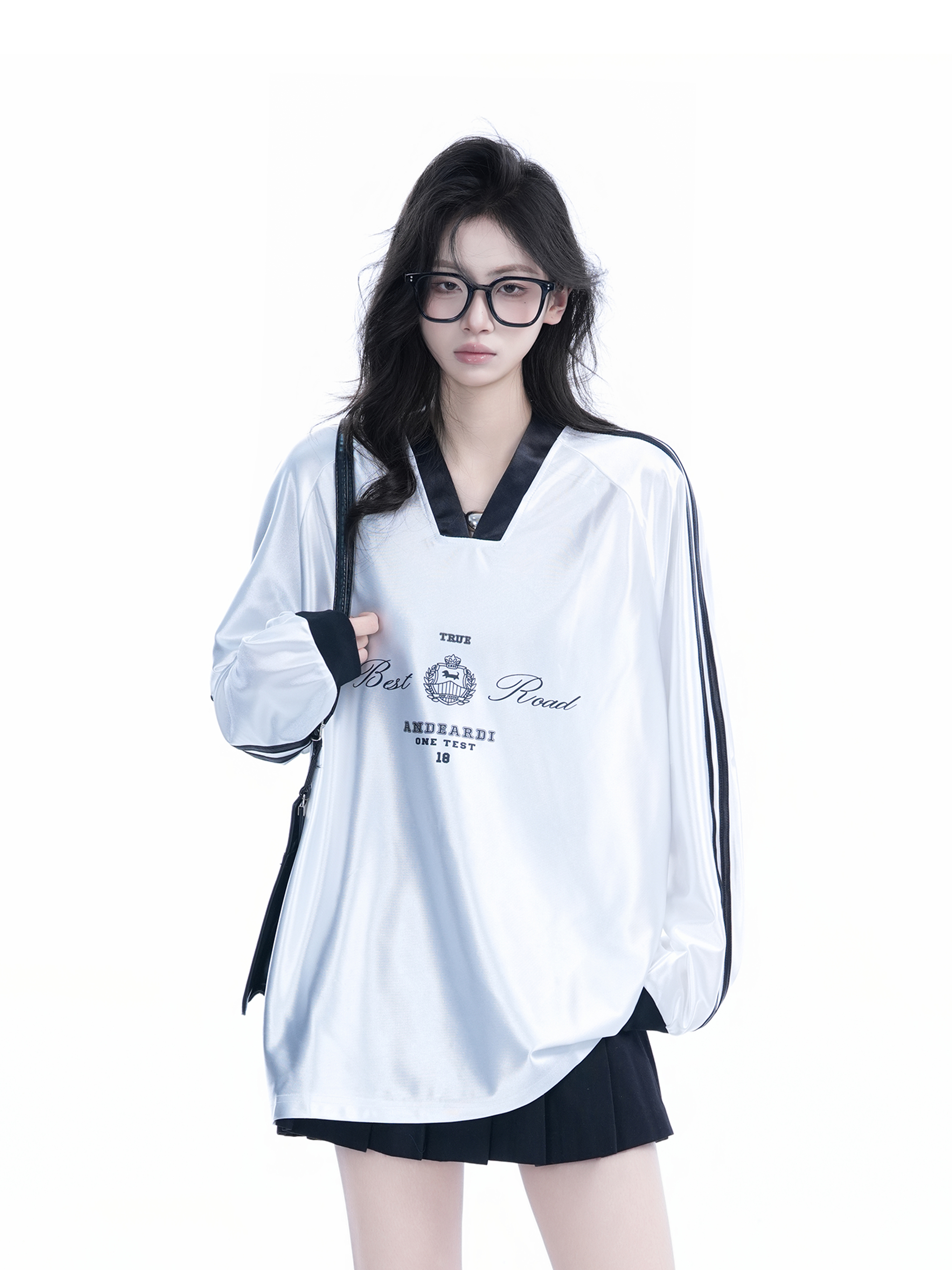 Oversized Women's Color-Blocking Satin Jersey T-Shirt - American Sports Style V-Neck Long Sleeve Trendy Top