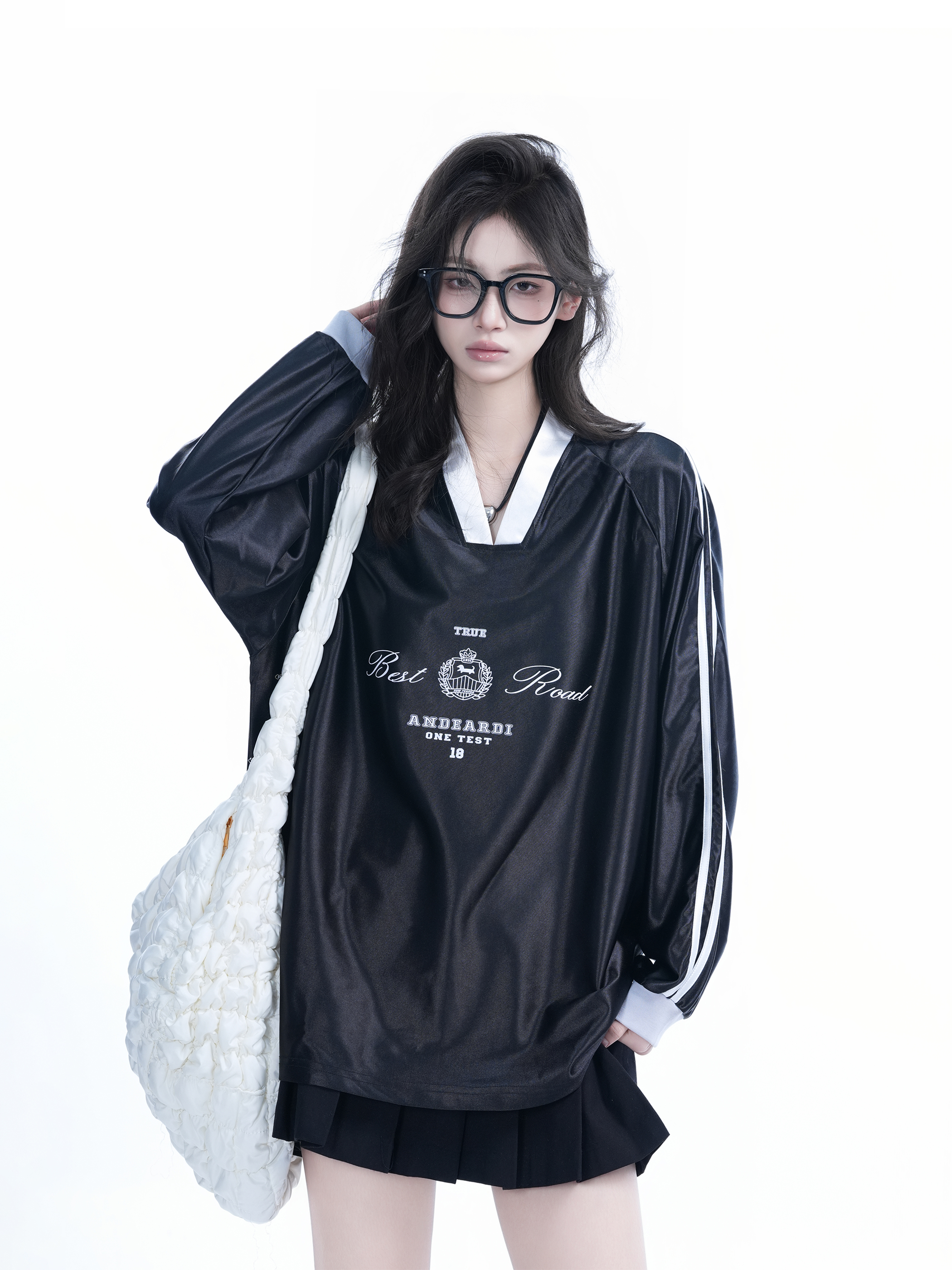 Oversized Women's Color-Blocking Satin Jersey T-Shirt - American Sports Style V-Neck Long Sleeve Trendy Top