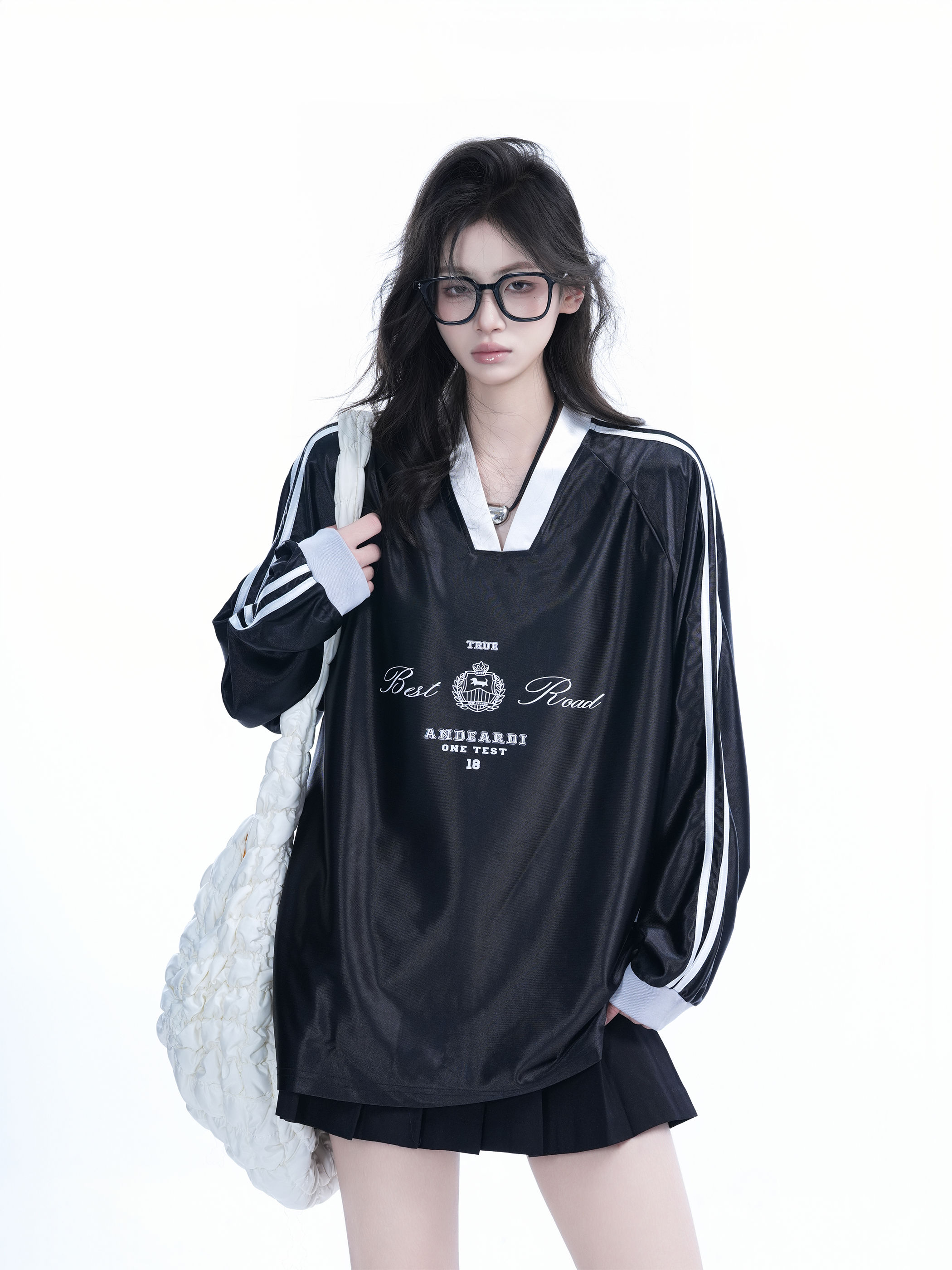 Oversized Women's Color-Blocking Satin Jersey T-Shirt - American Sports Style V-Neck Long Sleeve Trendy Top