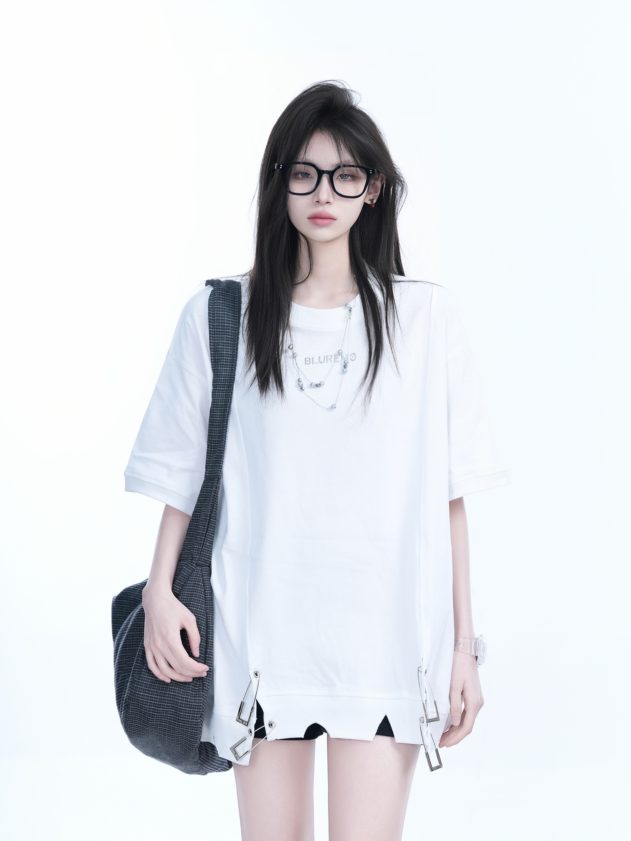 Oversized Women's Short Sleeve T-Shirt with American High Street Pin Design - Trendy Loose Fit, Casual Style for Everyday Wear