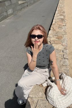 Plus Size High Waist Slimming Midi Skirt - Versatile American Style Work Skirt for Summer Fashion