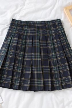 Plus-Size High-Waisted JK Japanese-Style Plaid Pleated Skirt, Slimming Puffed A-Line Design for Women, College Casual Fashion