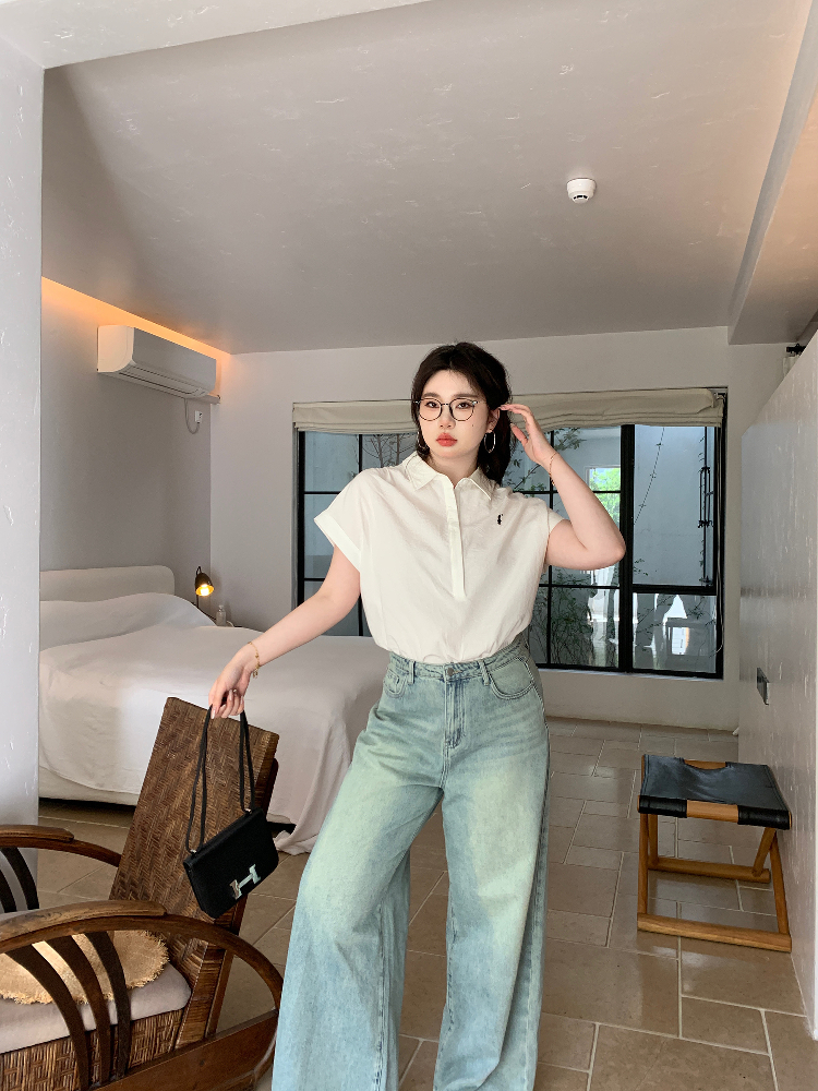 Plus Size Relaxed Old Money Style Short Sleeve Shirt with Flutter Sleeves for High-Ranking Female Protagonists