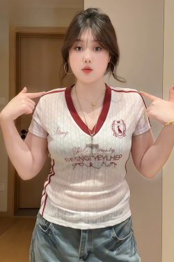 Plus-Size Women's V-Neck Sheer Lace Embroidered Short Sleeve T-Shirt - Summer Slim-Fit American Style for Curvy Figures