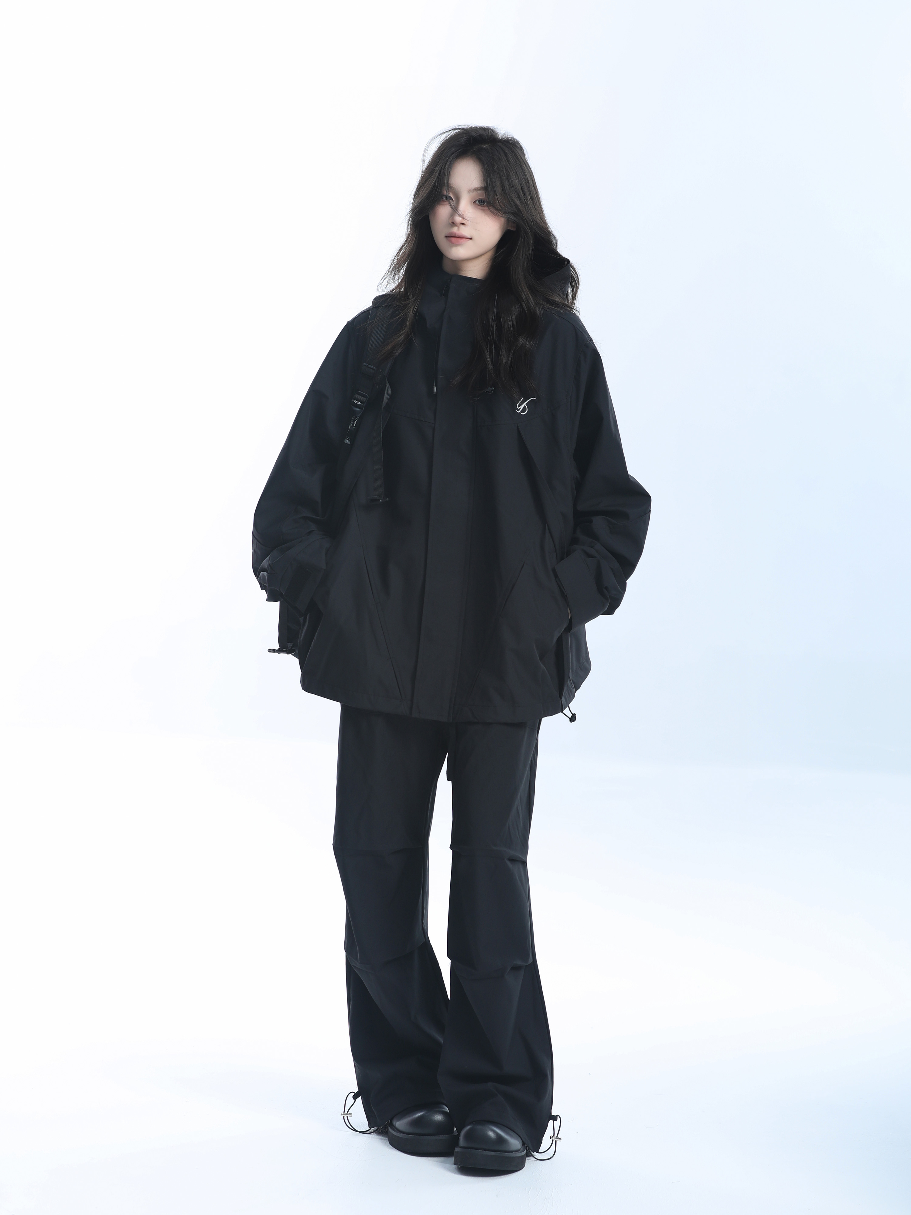 Retro American High-Neck Windbreaker Jacket for Women - Loose Waterproof Windproof Outdoor Black Jacket
